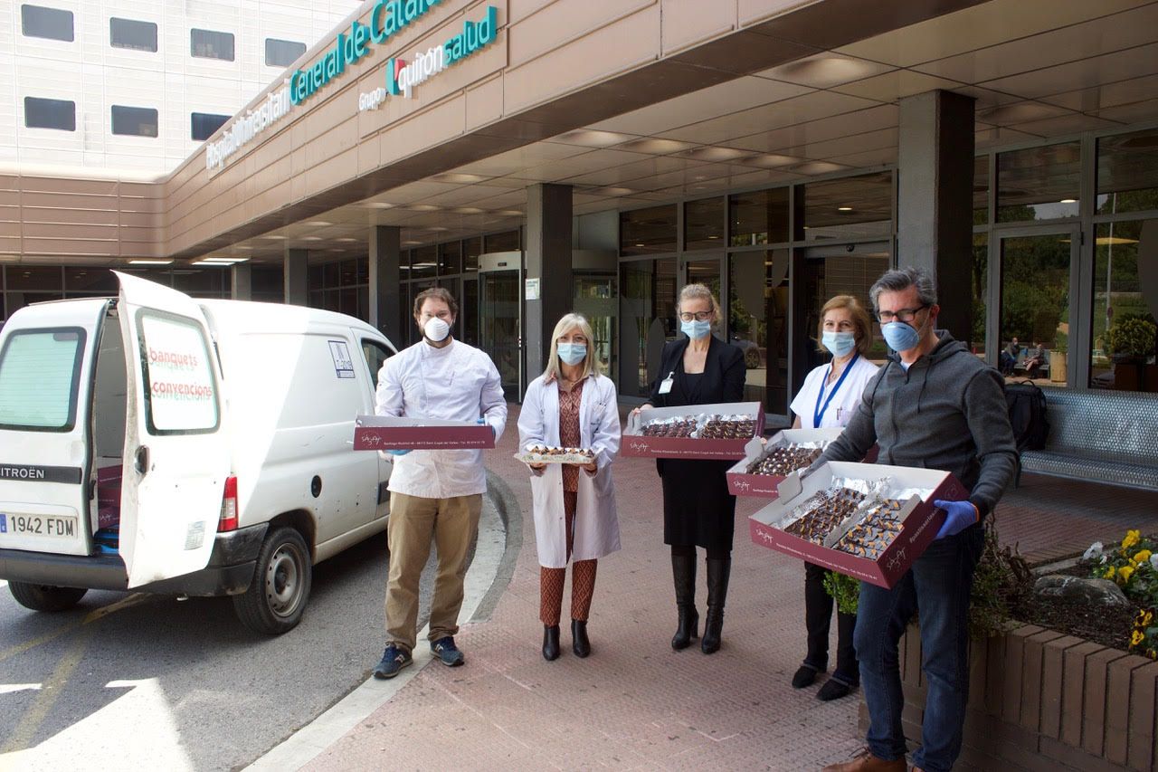 La pastisseria Sàbat ha volgut agrair la feina dels professionals sanitaris. FOTO: Cedida