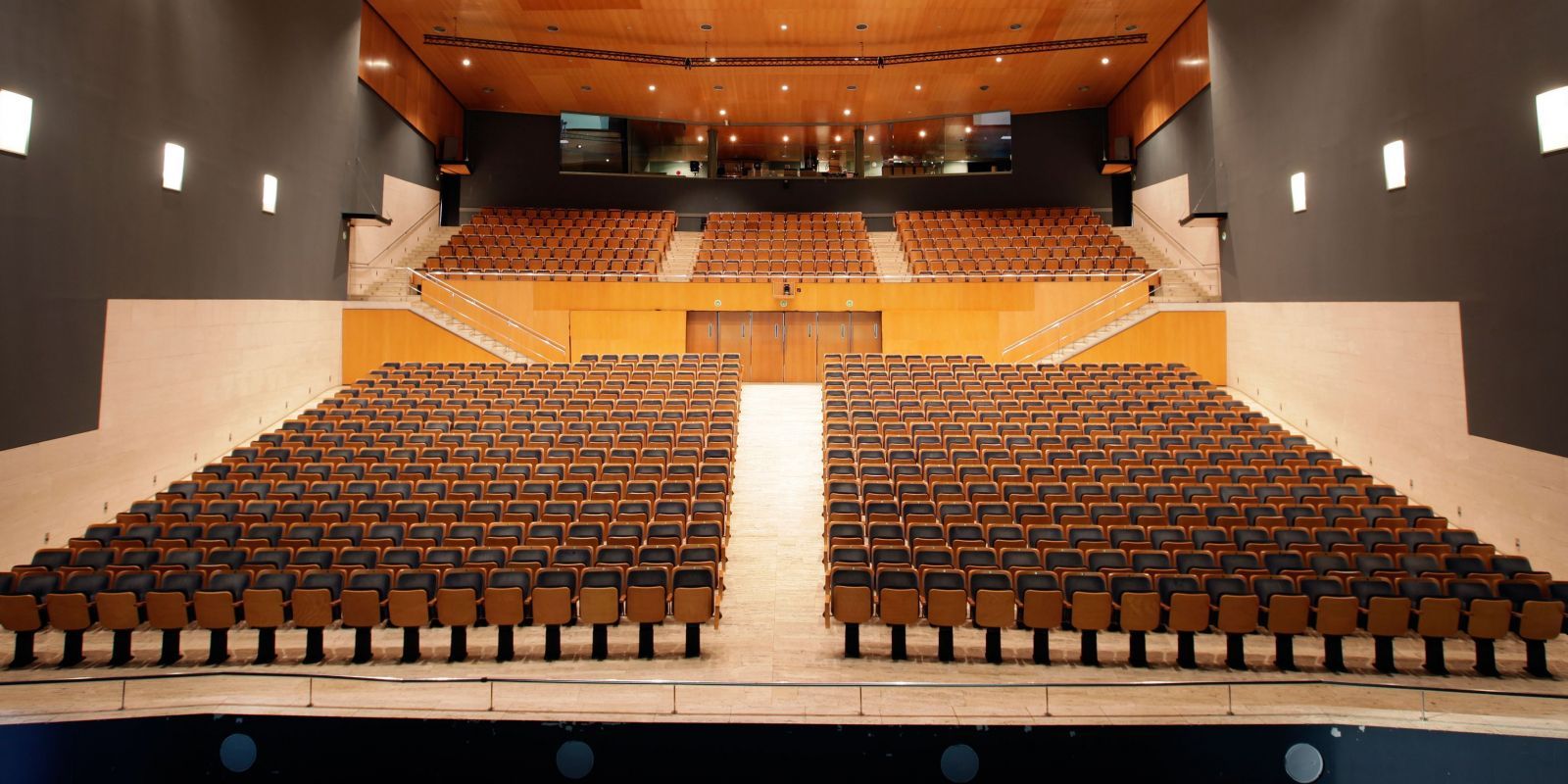 El Teatre-Auditori de Sant Cugat, completament buit FOTO: Cedida