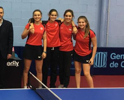 L'equip femení de la UESC de tennis taula aconsegueix la segona victòria a la Divisió d'Honor. FOTO: Cedida