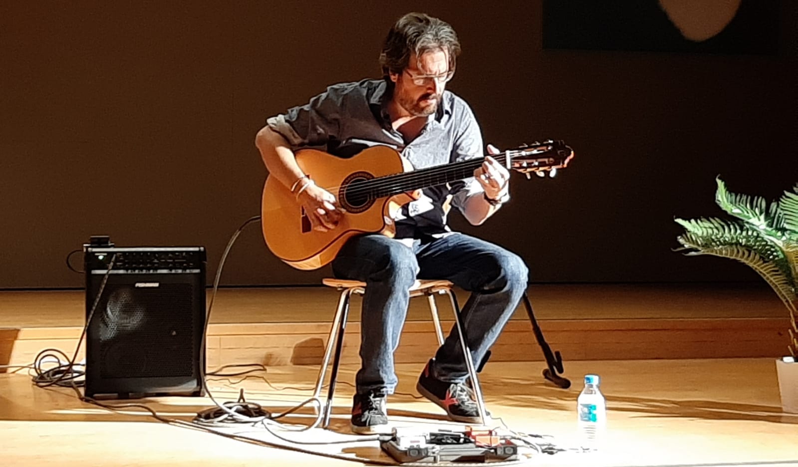 Saltor interpreta Livin'on a Prayer