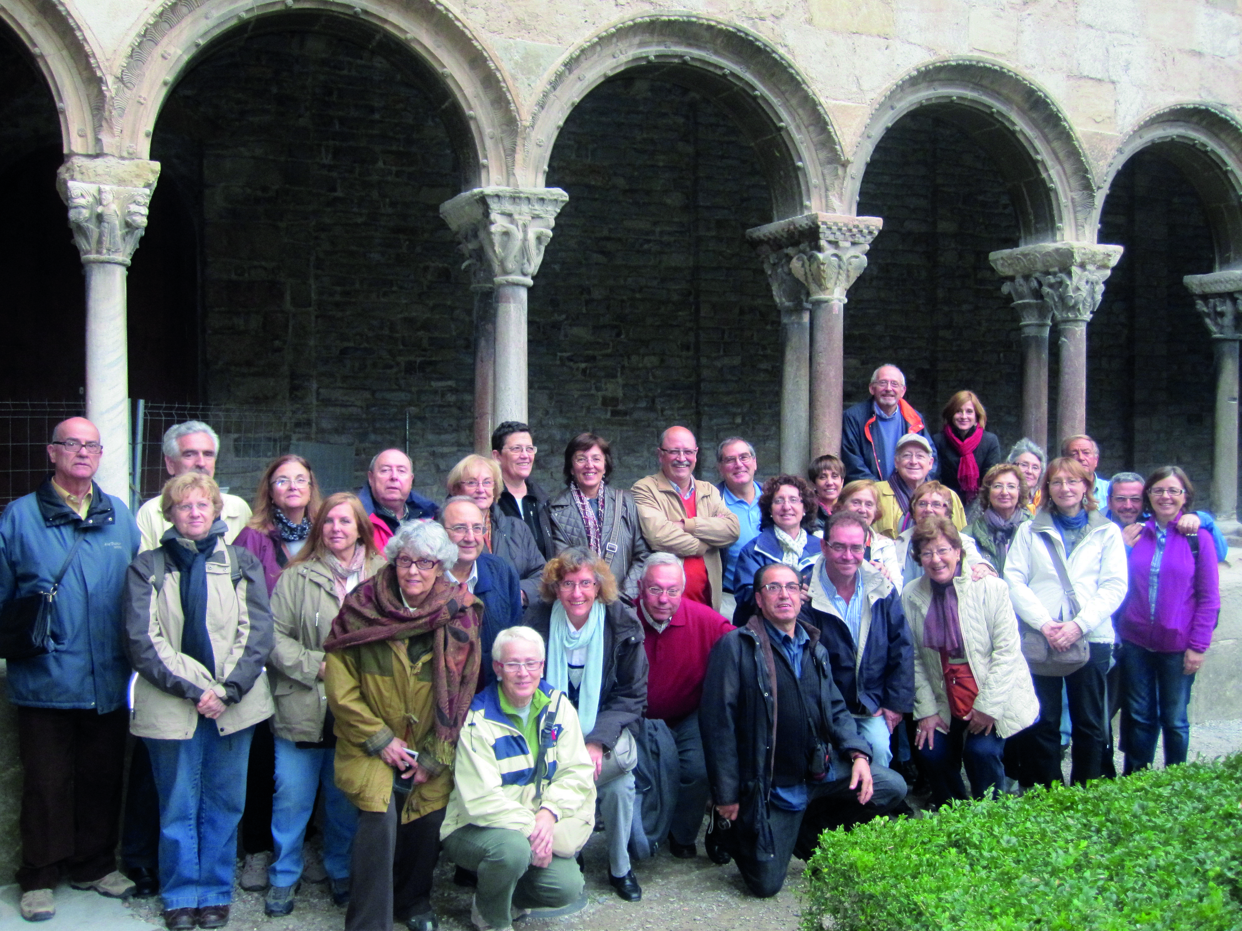 Sortida d'Òmnium Cultural Sant Cugat el 2011 a Sant Joan de les Abadesses.