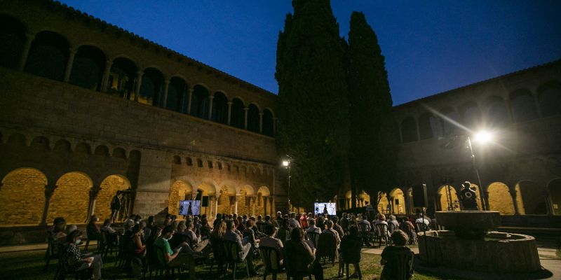 Les Lectures a la Fresca es representen enguany al Claustre del Monestir FOTO: Lali Puig
