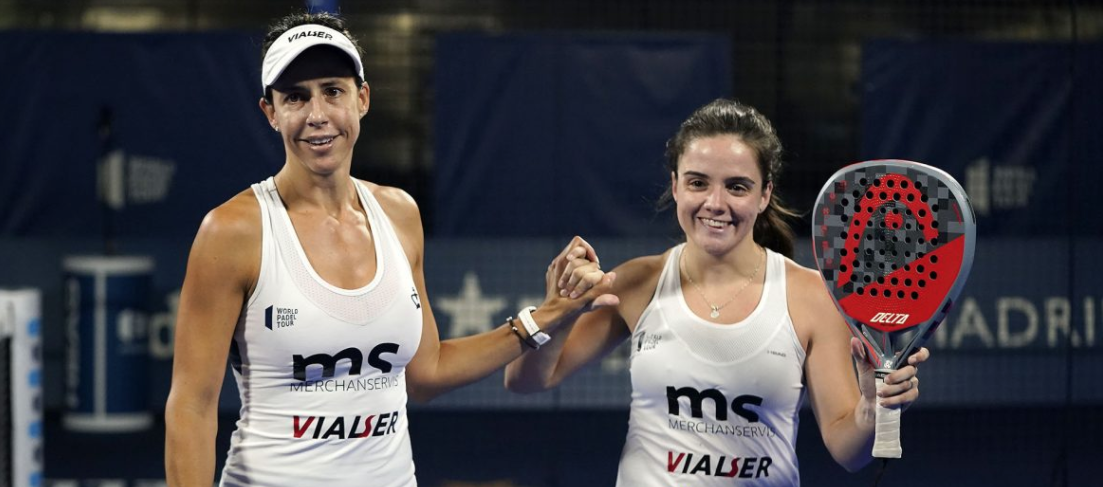 Marta Marrero, a l'esquerra de la imatge, amb la seva parella de joc, Paula Josemaría. FOTO: World Padel Tour