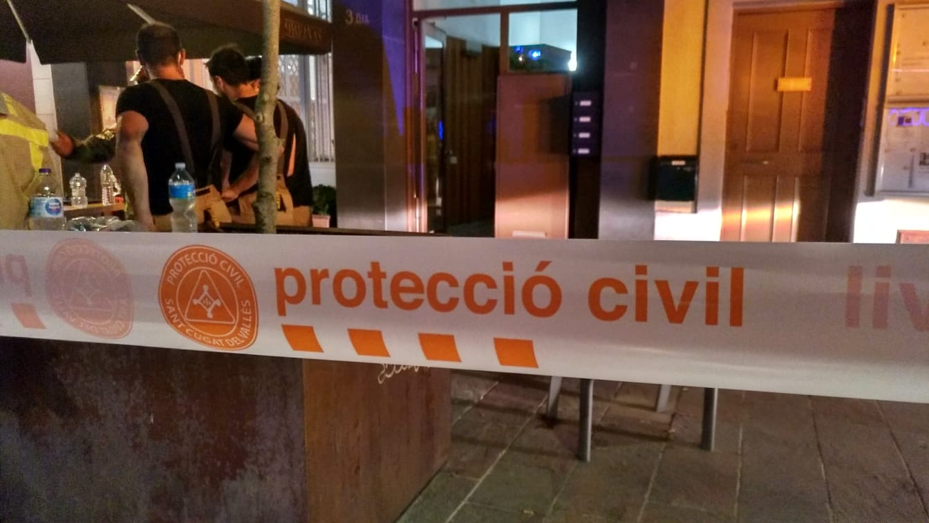 Restaurant 9Reines de Sant Cugat precintat per l'incendi d'ahir. FOTO: AV Protecció Civil Sant Cugat