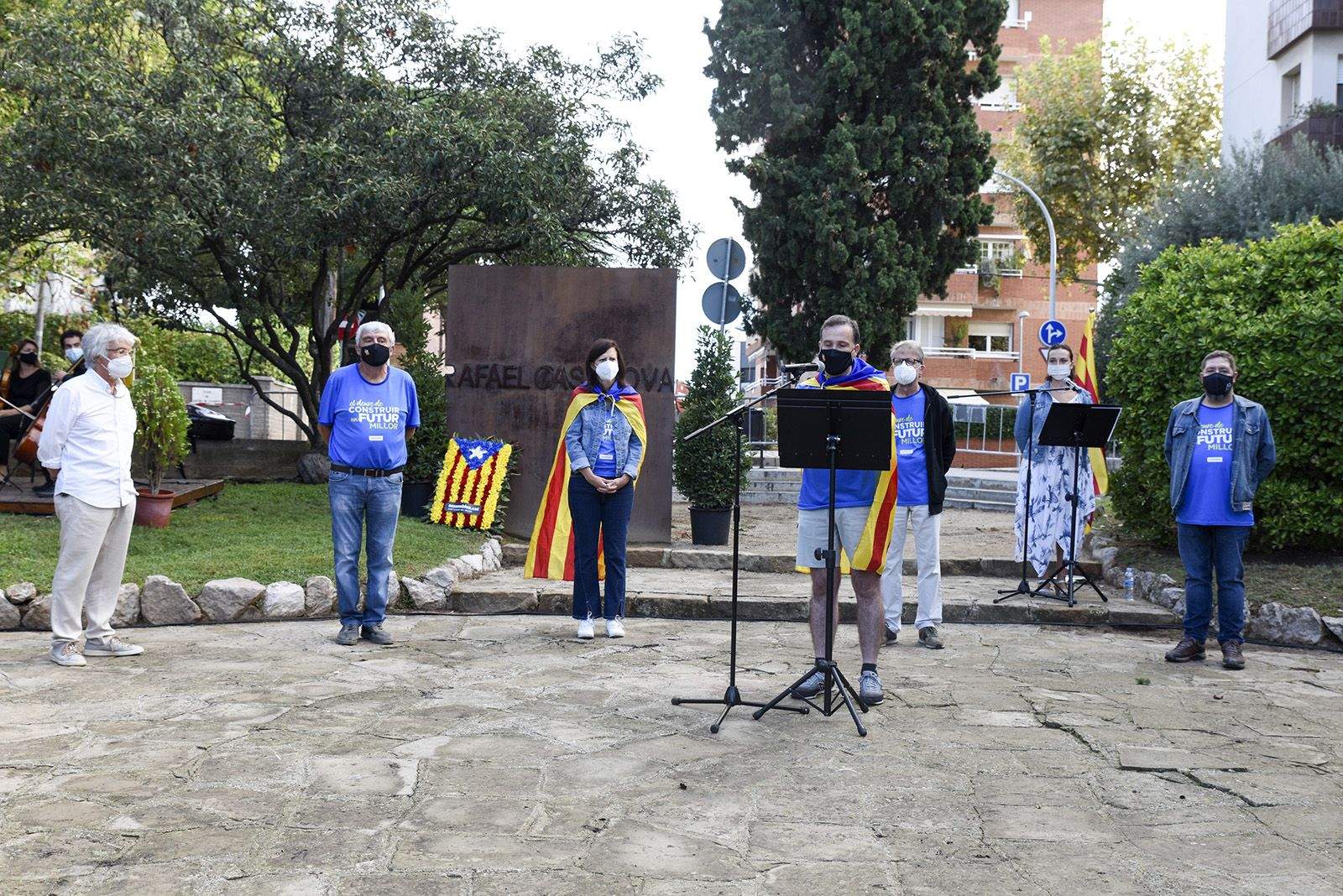 Ofrena floral de l'Assemblea Nacional Catalana al monument de Rafael Casanova. Foto: Bernat Millet.