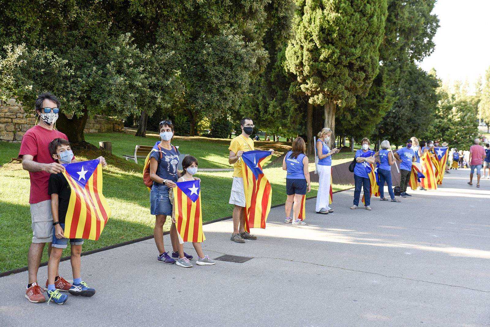 La Via Santcugatenca encercla el Monestir. Foto: Bernat Millet.