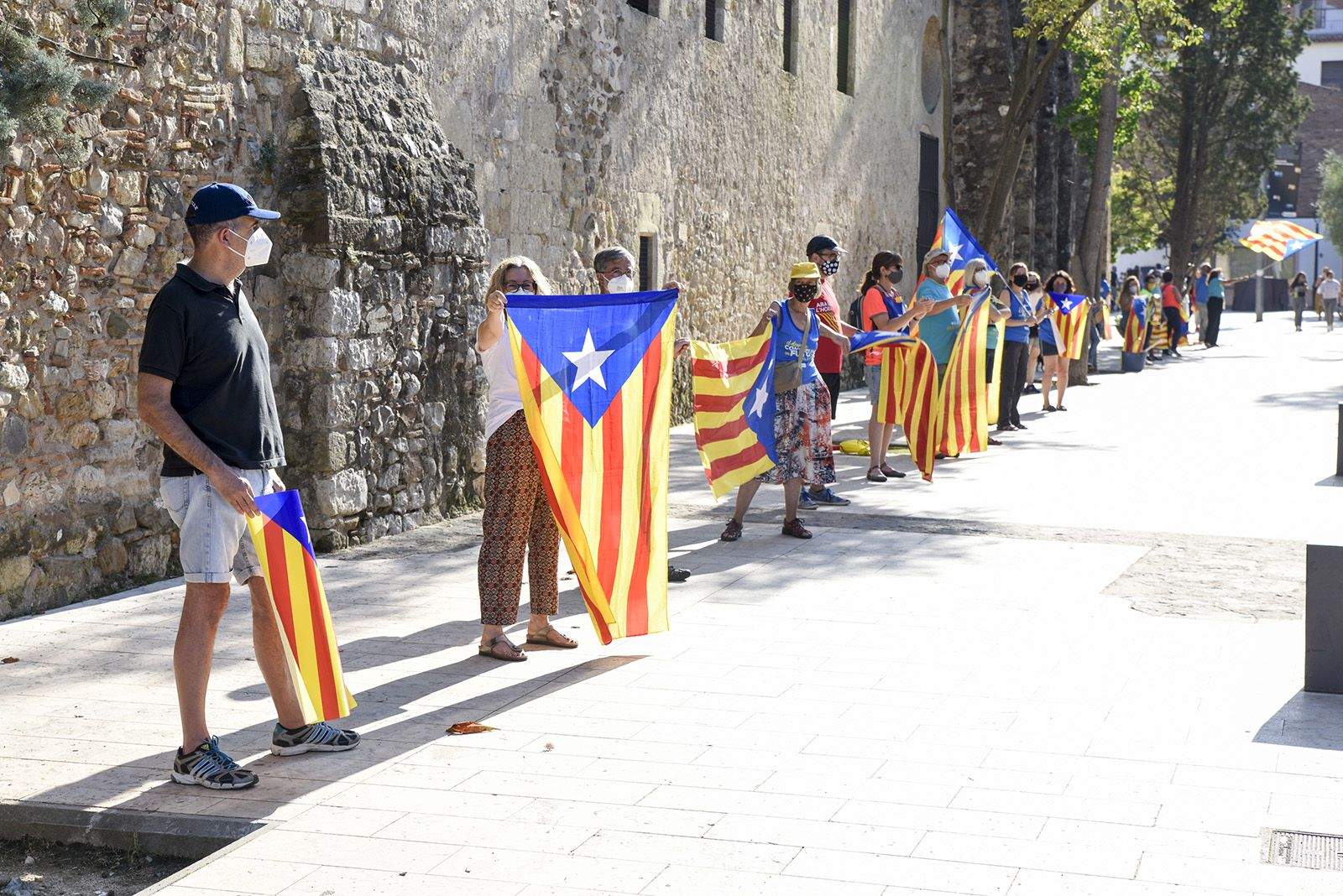 La Via Santcugatenca encercla el Monestir. Foto: Bernat Millet.