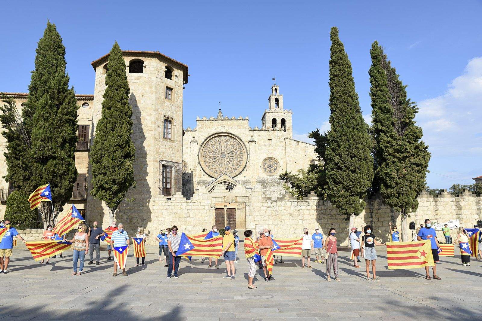 La Via Santcugatenca encercla el Monestir. Foto: Bernat Millet.
