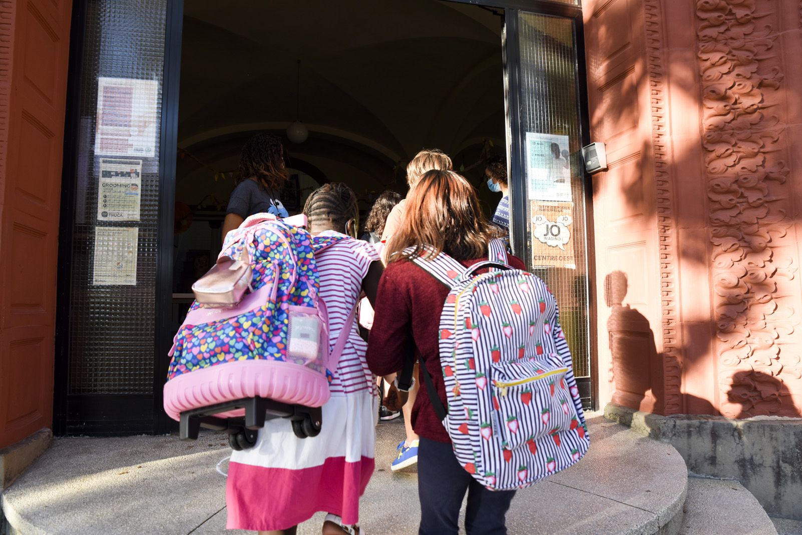 1er dia d'escola després de sis mesos a l'Escola Joan Maragall. Foto: Bernat Millet.