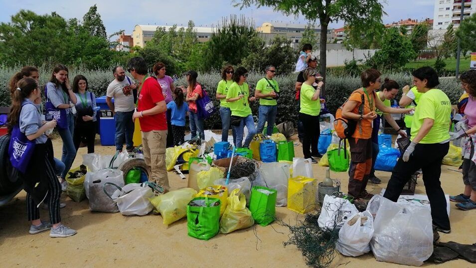 Edició anterior de la campanya Let’s Clean Up Day FOTO: Cedida