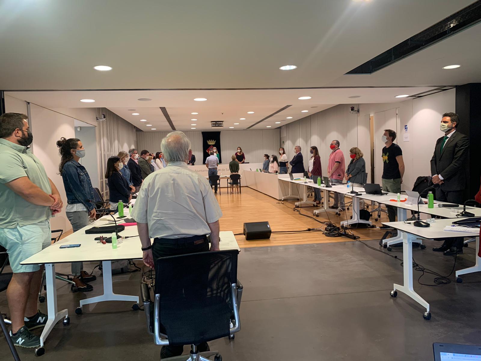 Minut de silenci en record de les víctimes santcugatenques del nazisme. FOTO: Àgata Guinó