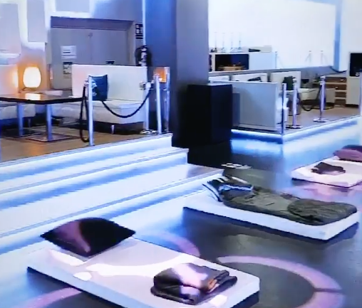 Alguns locals van protestar dormint a l'interior FOTO: Cedida