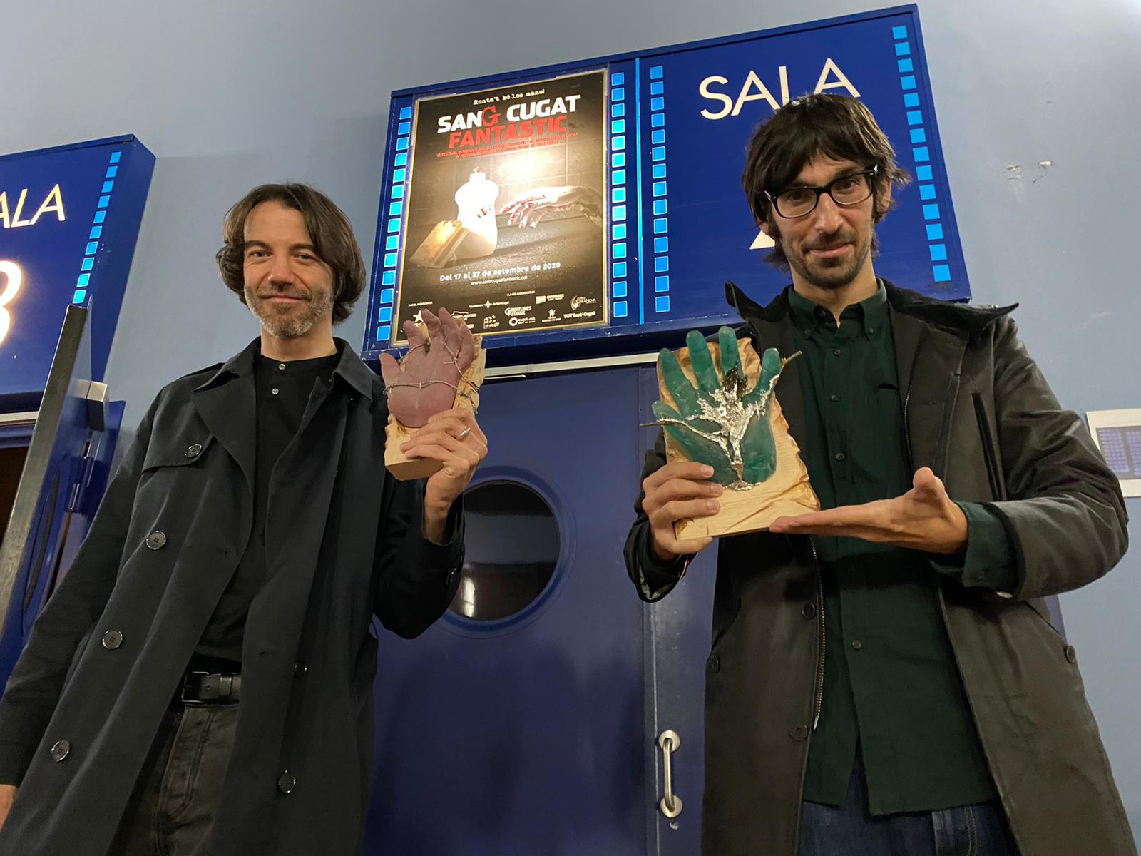 Els directors Aram Garriga (esquerra) i David Muñoz (dreta) en l'entrega de guardons del Sant Cugat Fantàstic. FOTO: Cedida