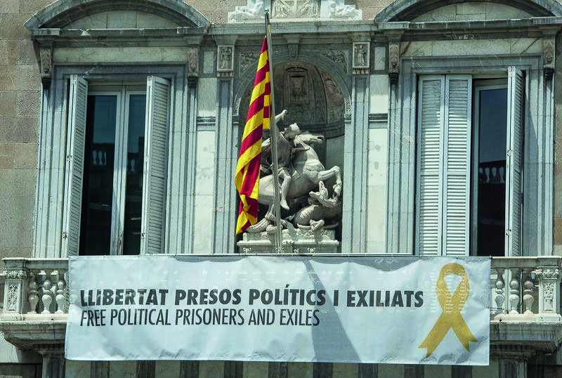 Pancarta no despenjada pel president