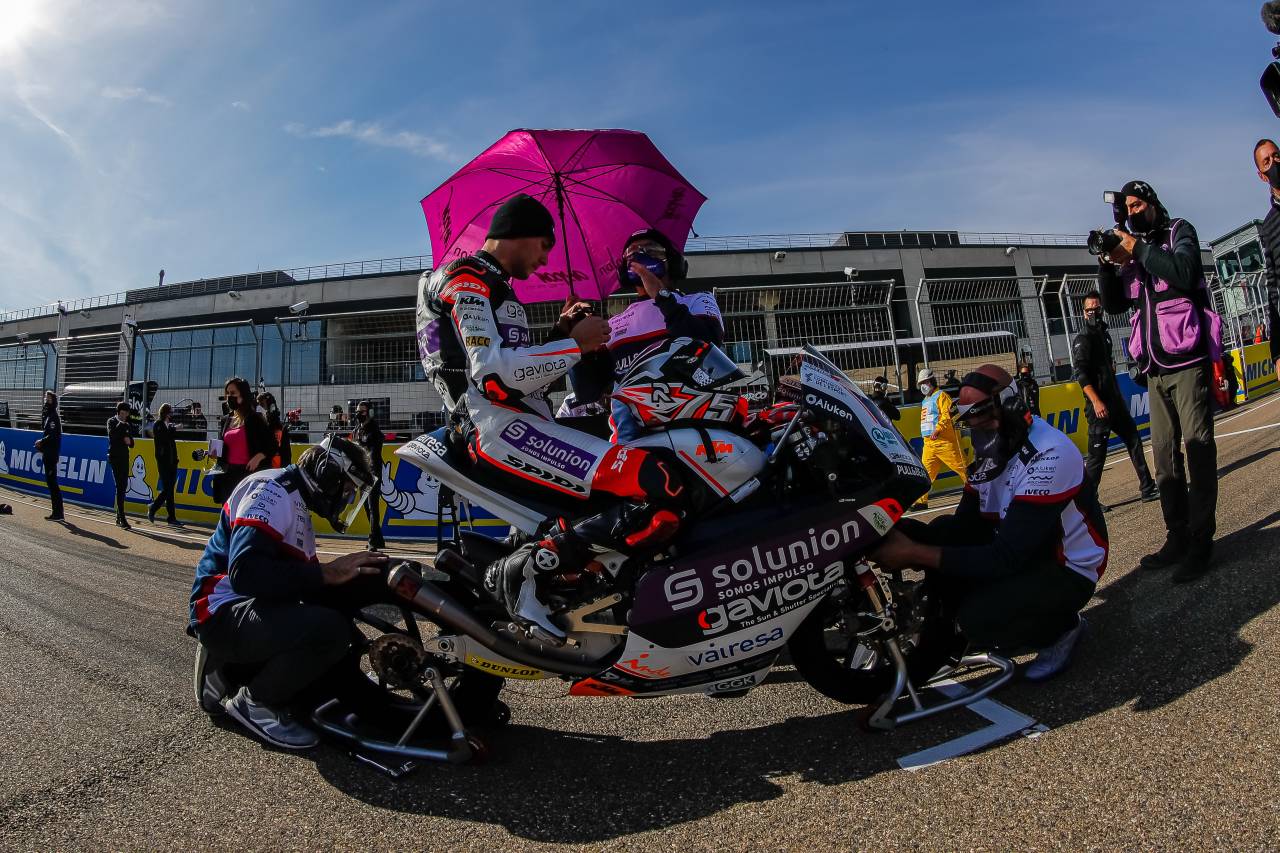 Albert Arenas, abans de disputar el Gran Premi de l'Aragó. FOTO: Aspar Team.