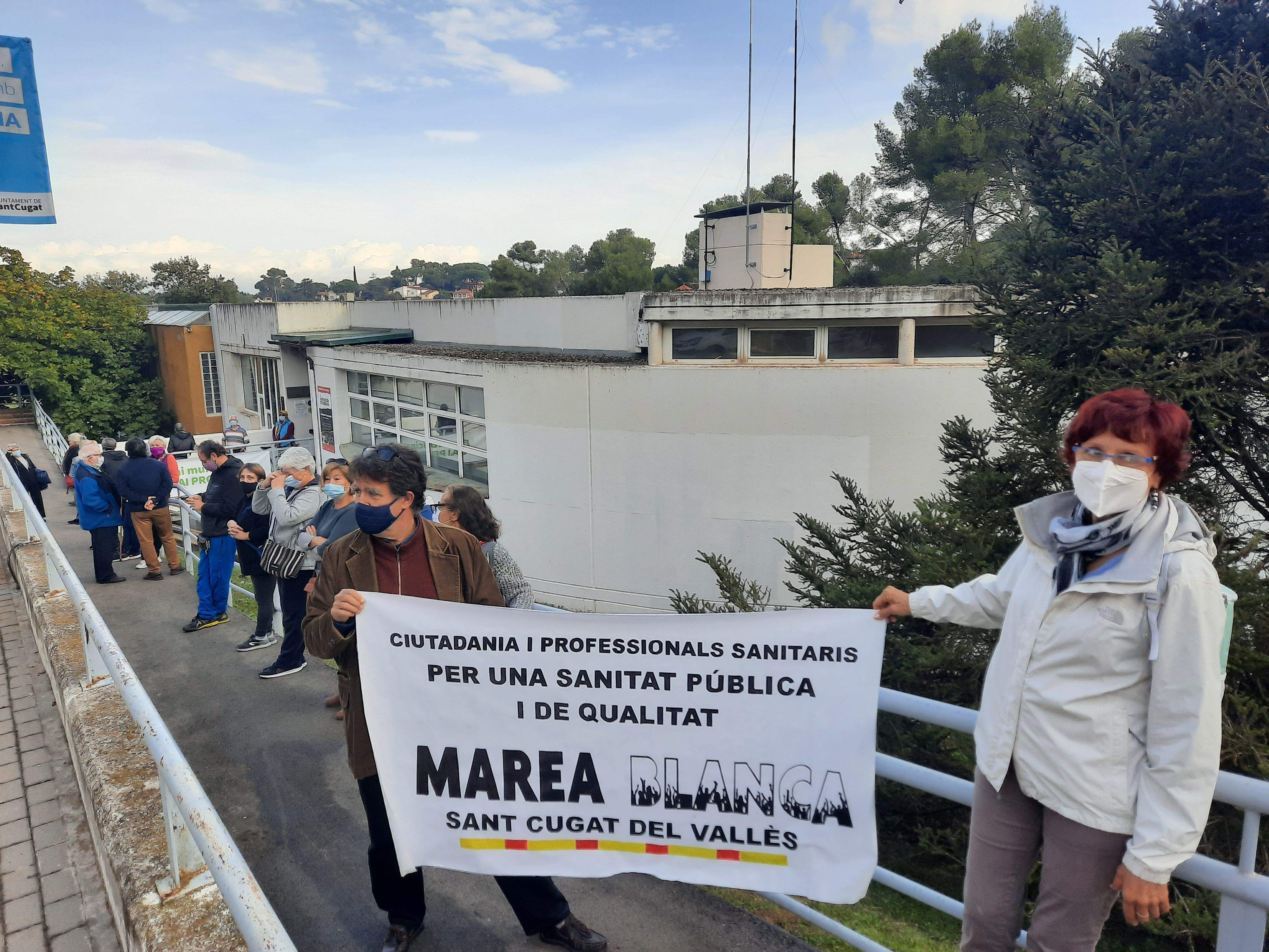 Protesta al Centre Social i Sanitari de La Floresta FOTO: TOT Sant Cugat