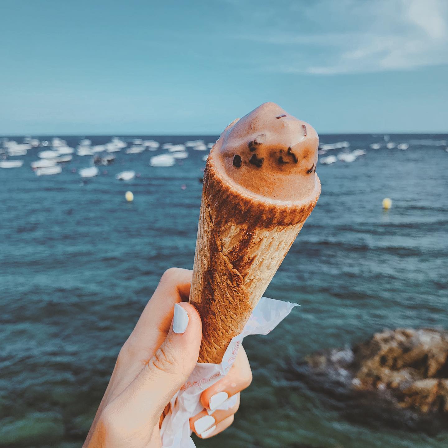 7 Instagram    Full time FOTO:  @samanthavrdn