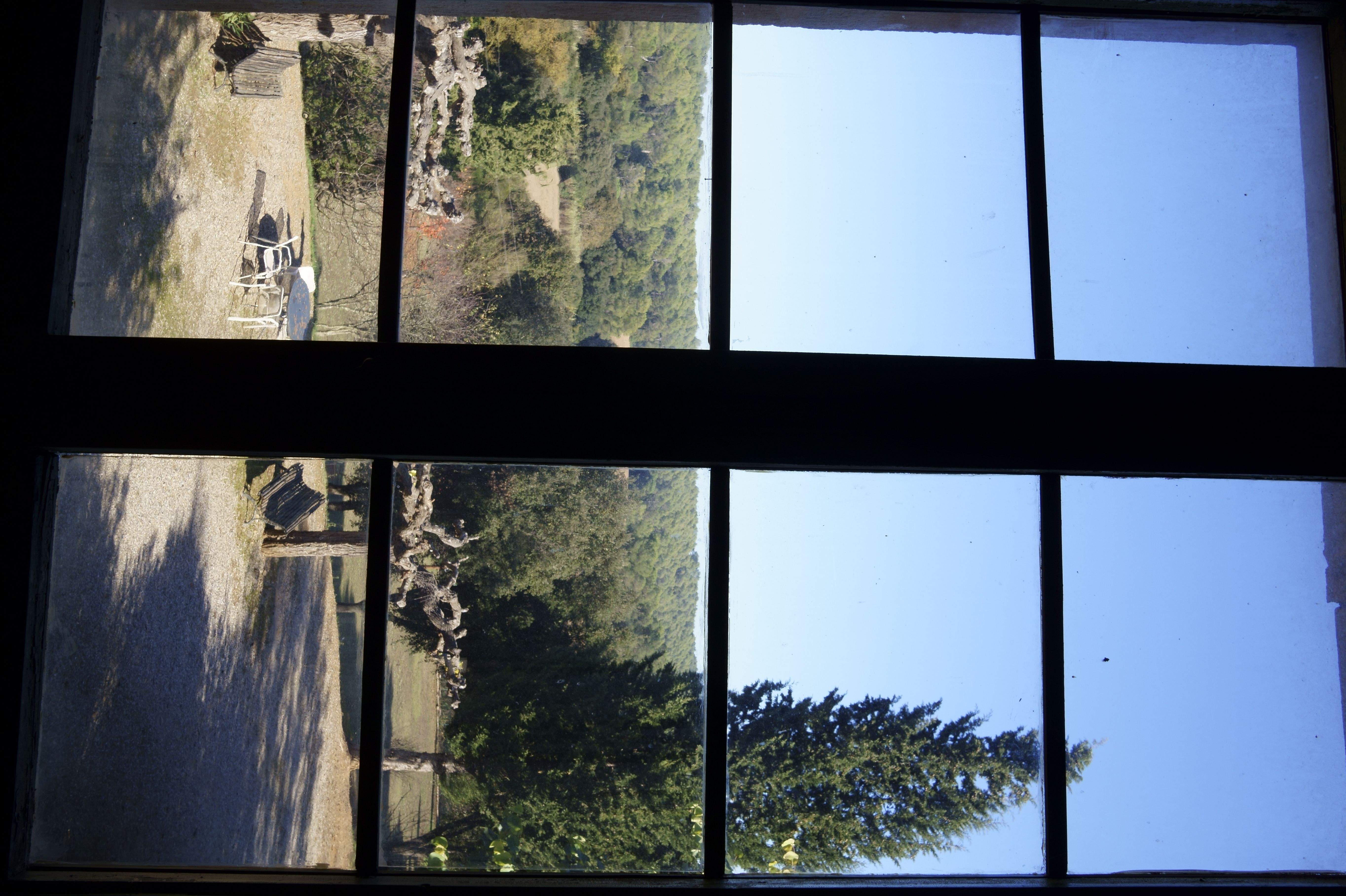 La masia de Torre Negra, des de diferents angles. FOTOS: Quim Llop