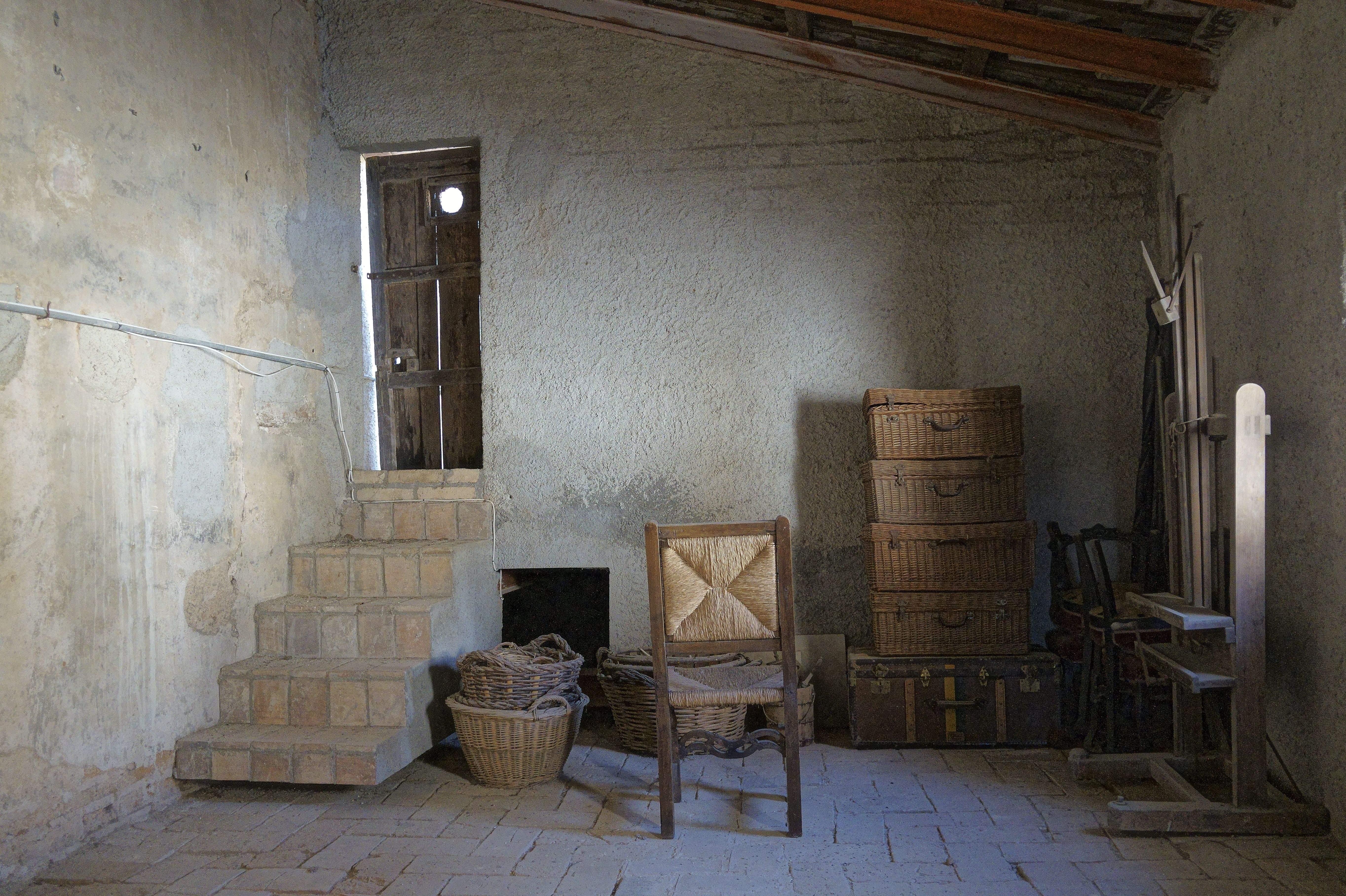 La masia de Torre Negra, des de diferents angles. FOTOS: Quim Llop