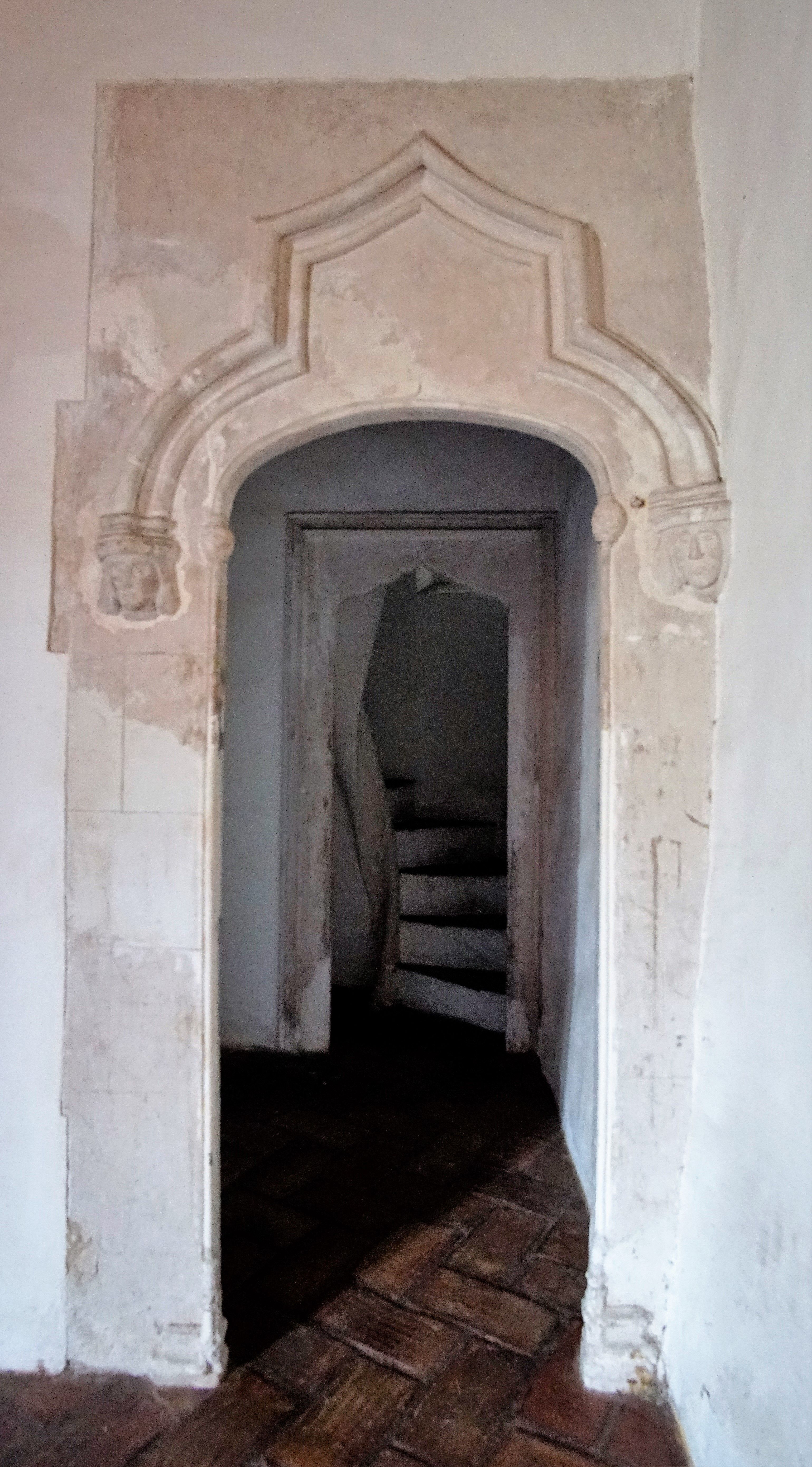 Escales de la masia de Torre Negra. FOTOS: Quim Llop