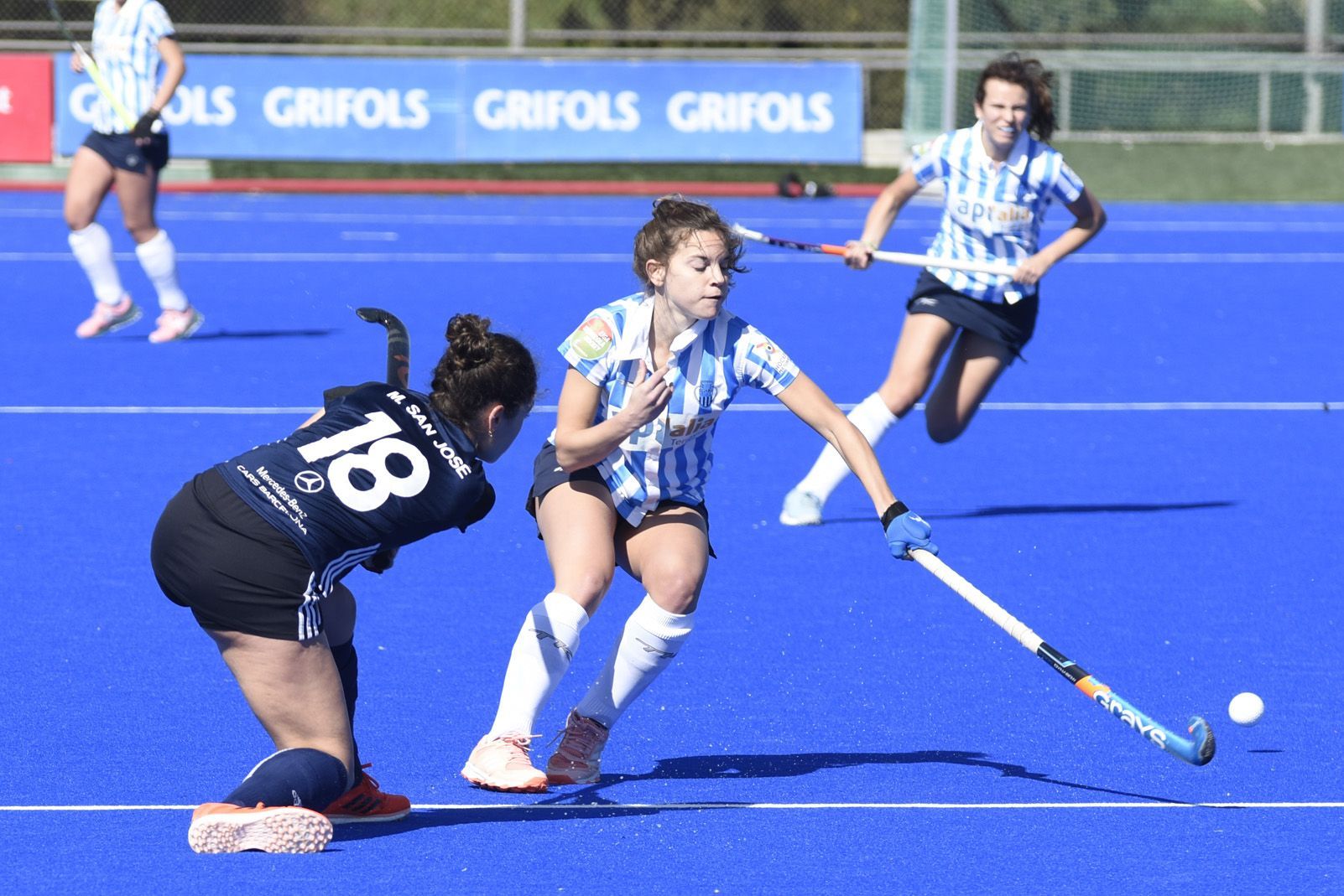 Mariona San José en una acció del partit de la temporada passada entre Junior FC i Club Egara. FOTO: Bernat Millet.