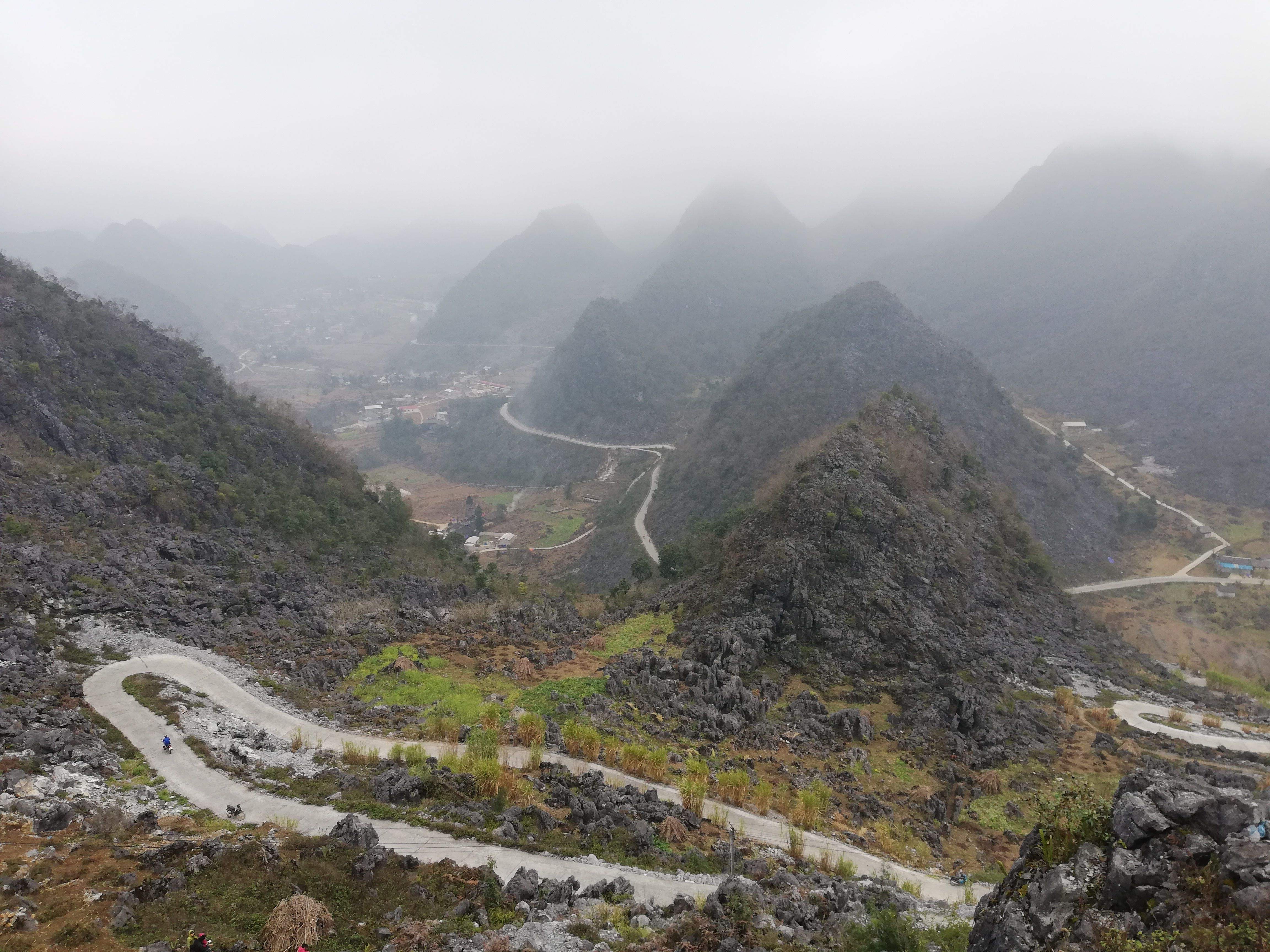 %22Ruta apasionante en moto%22 Vietnam#ANGELINES AMADOZ MURUZABAL 355