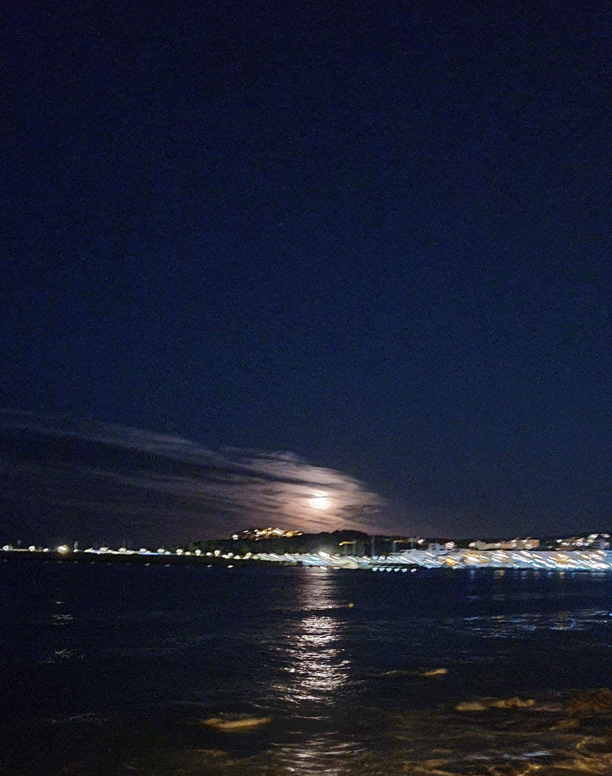 blue moon L 'Escala#Sonia Pindado Rodríguez 134