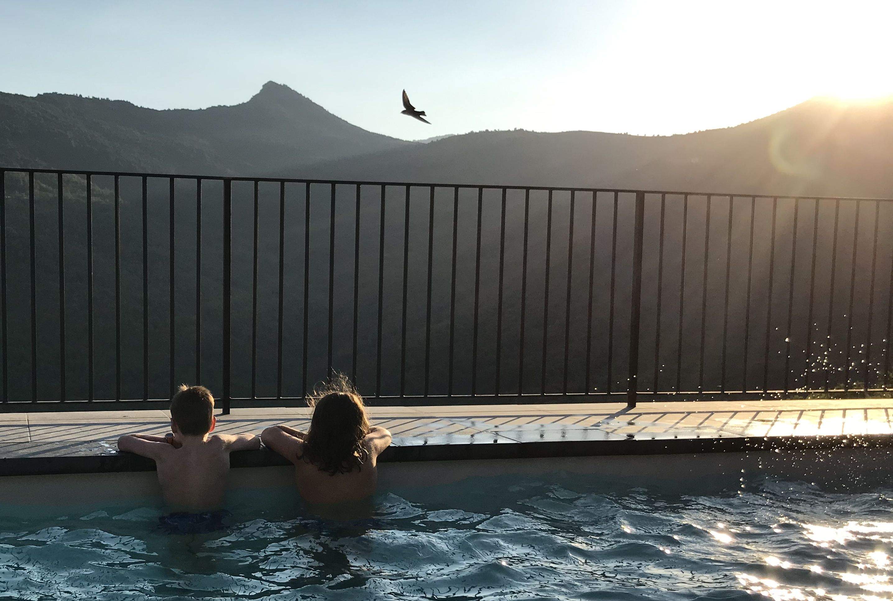 L’Ona i el Biel gaudin de l’espectacle Gramós. Alt Urgell#Marc Carreras Gill 121