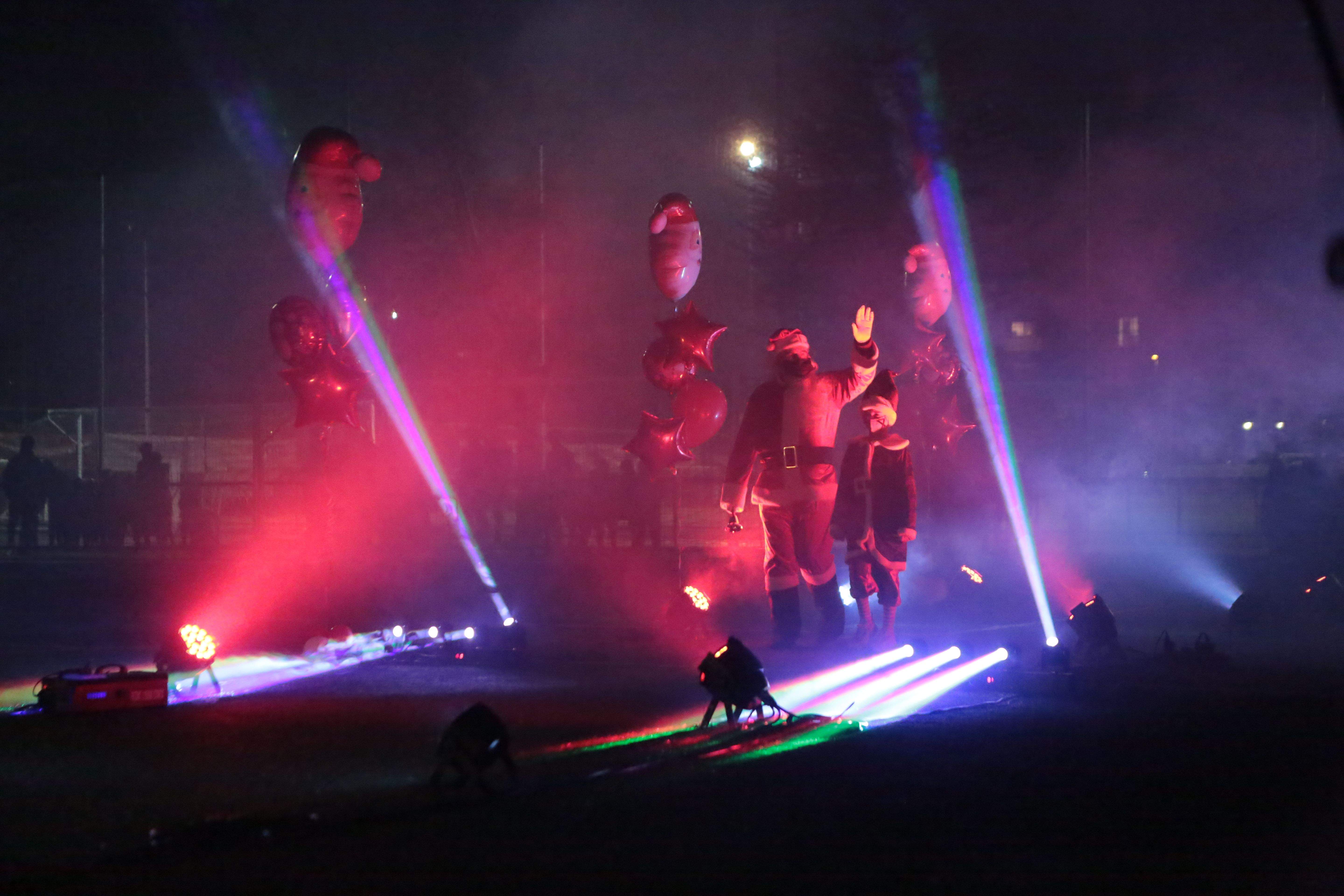 Visita del Pare Noel al Sant Cugat FC. FOTO: Artur Ribera