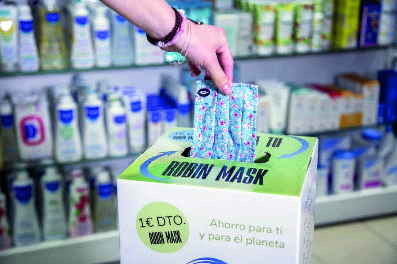 Punt verd de recollida de mascaretes reutilizables de tela. FOTO: Cedida