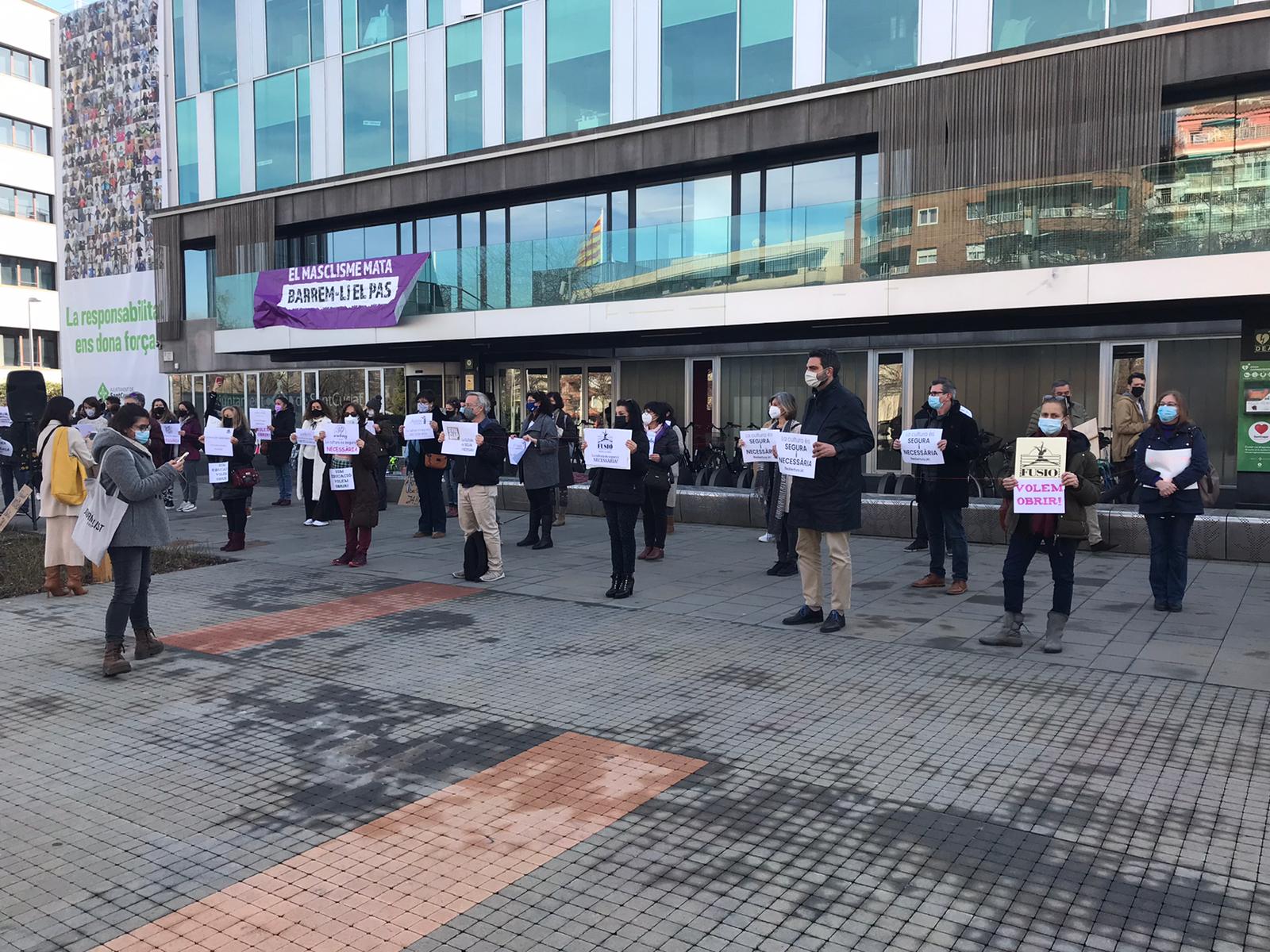 Manifestació dels centres d'art de Sant Cugat. FOTO: Cedida