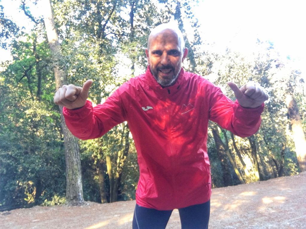 Alberto Gómez, en una de les sortides per Cims Contra el Càncer. FOTO: Cedida