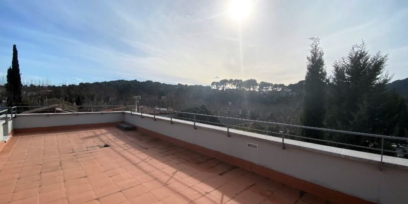 Terrassa de la casa de Mas Janer de Feliu Franquesa. FOTO: Cedida