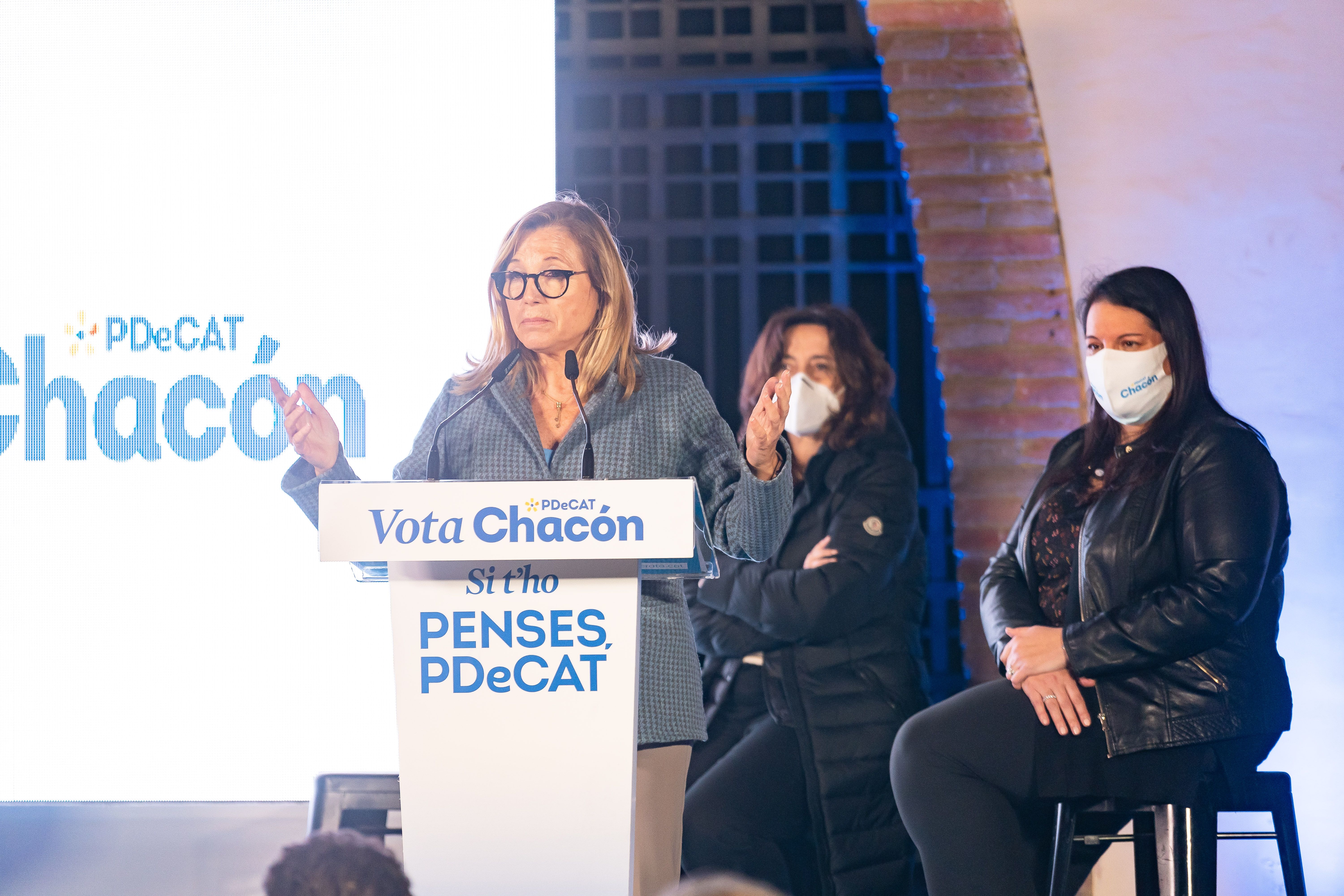 Joana Ortega en la campanya del PDeCAT a Sant Cugat. FOTO: Mariana Castel