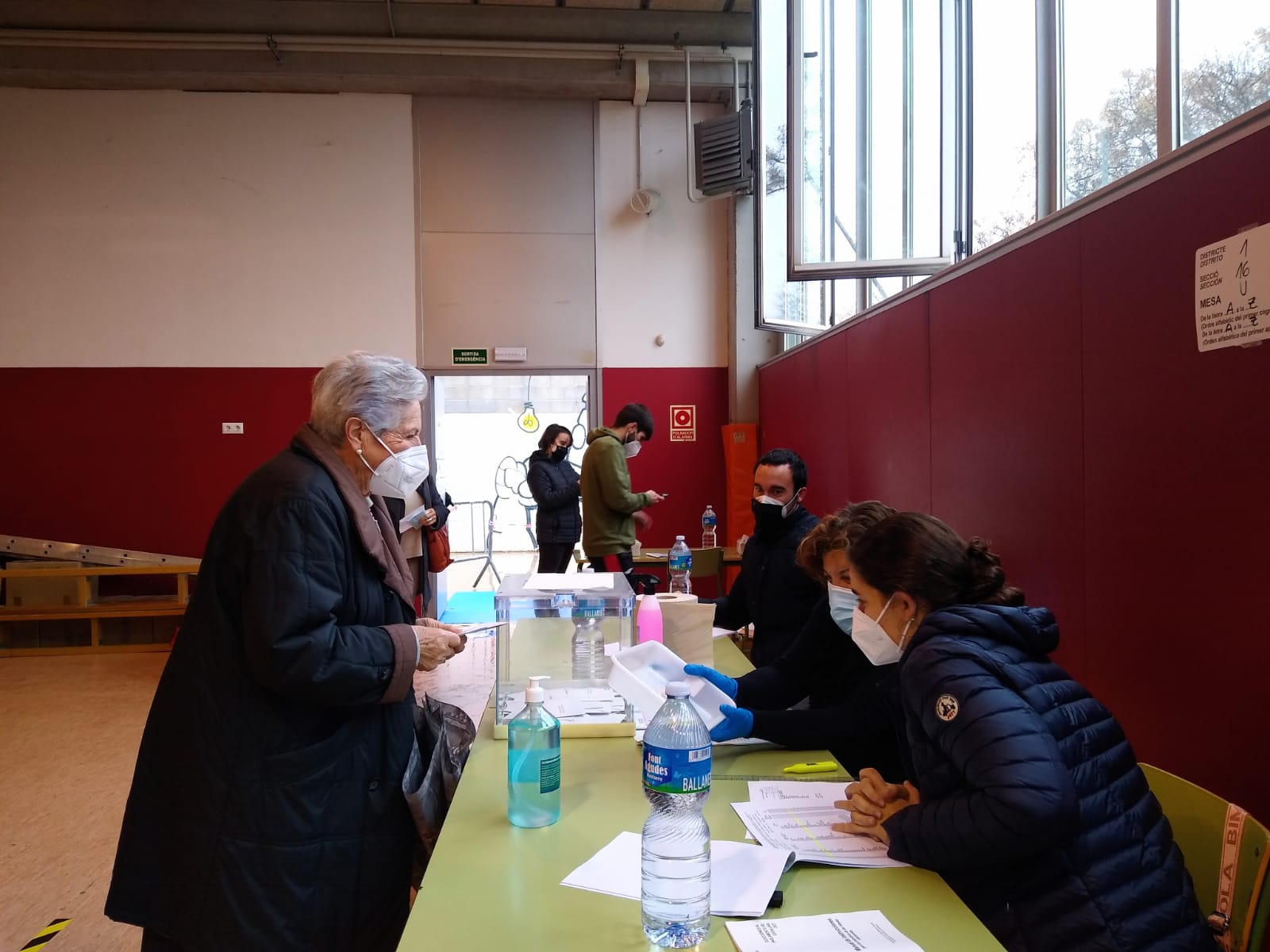 Votacions a l'escola Gerbert d'Orlach FOTO: Estefania Bedmar 