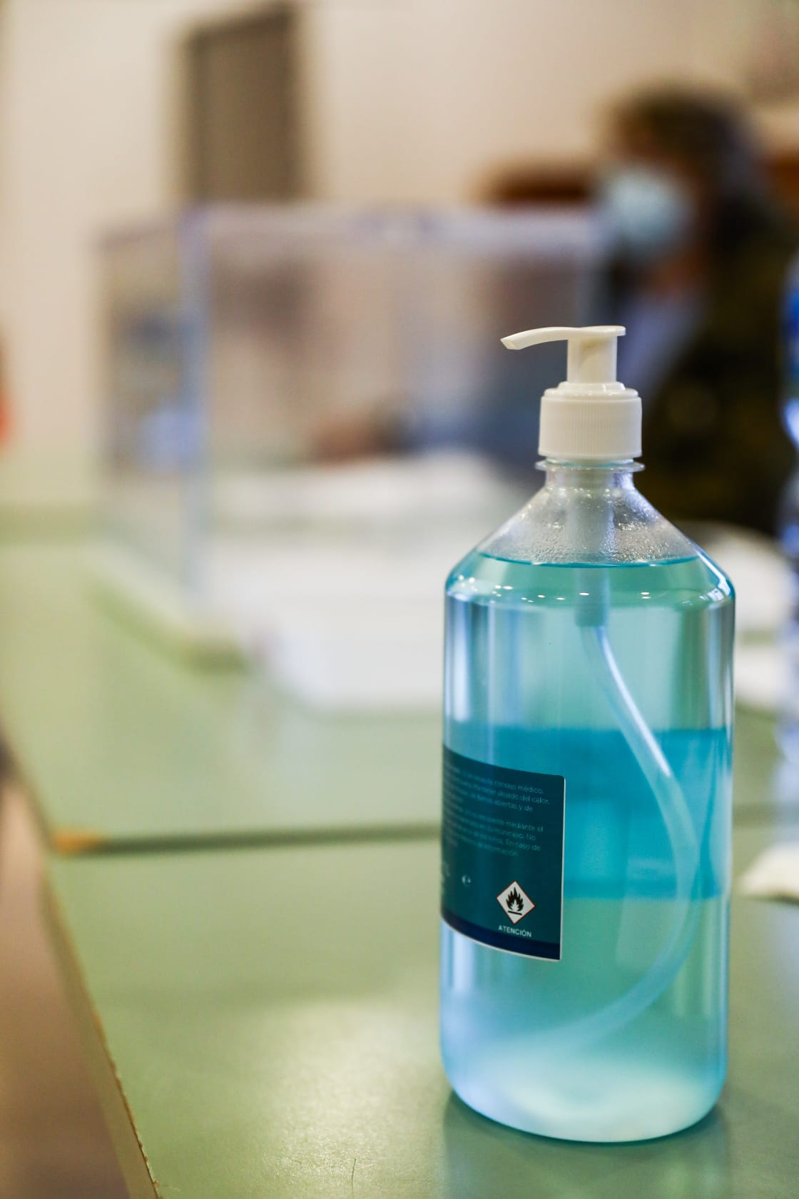 El Casal de Les Planes, preparat per acollir als votants. FOTO: Lali Puig