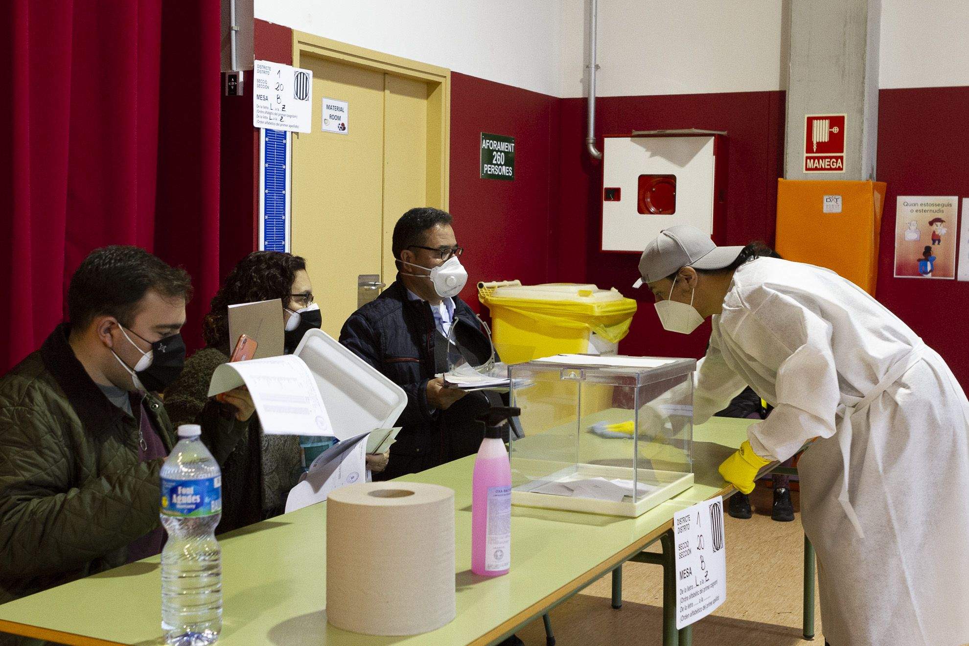 Votacions a l'escola Gerbert d'Orlach FOTO: Estefania Bedmar 