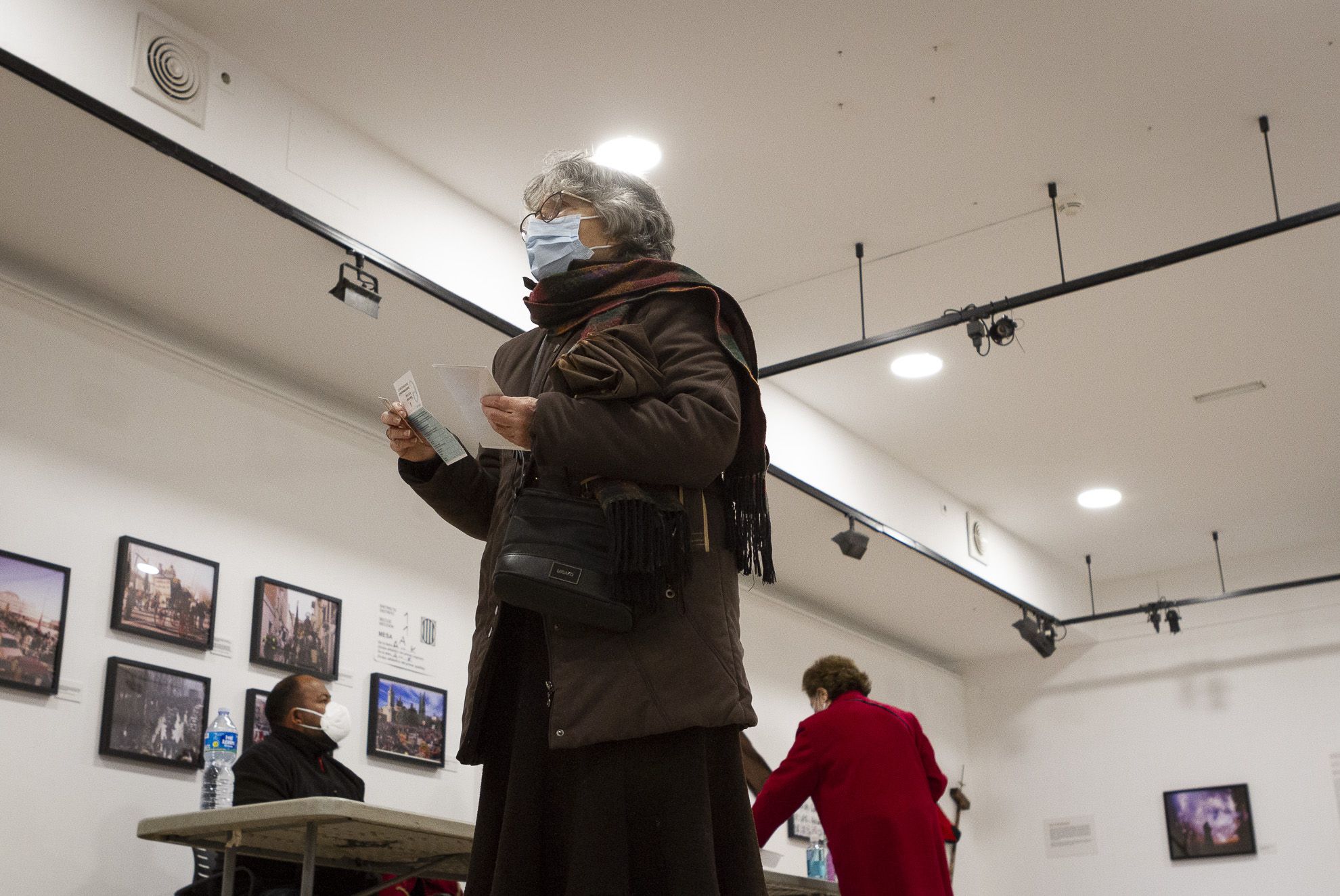 Eleccions al Parlament de Catalunya a la Casa de Cultura. FOTO: Estefania Bedmar