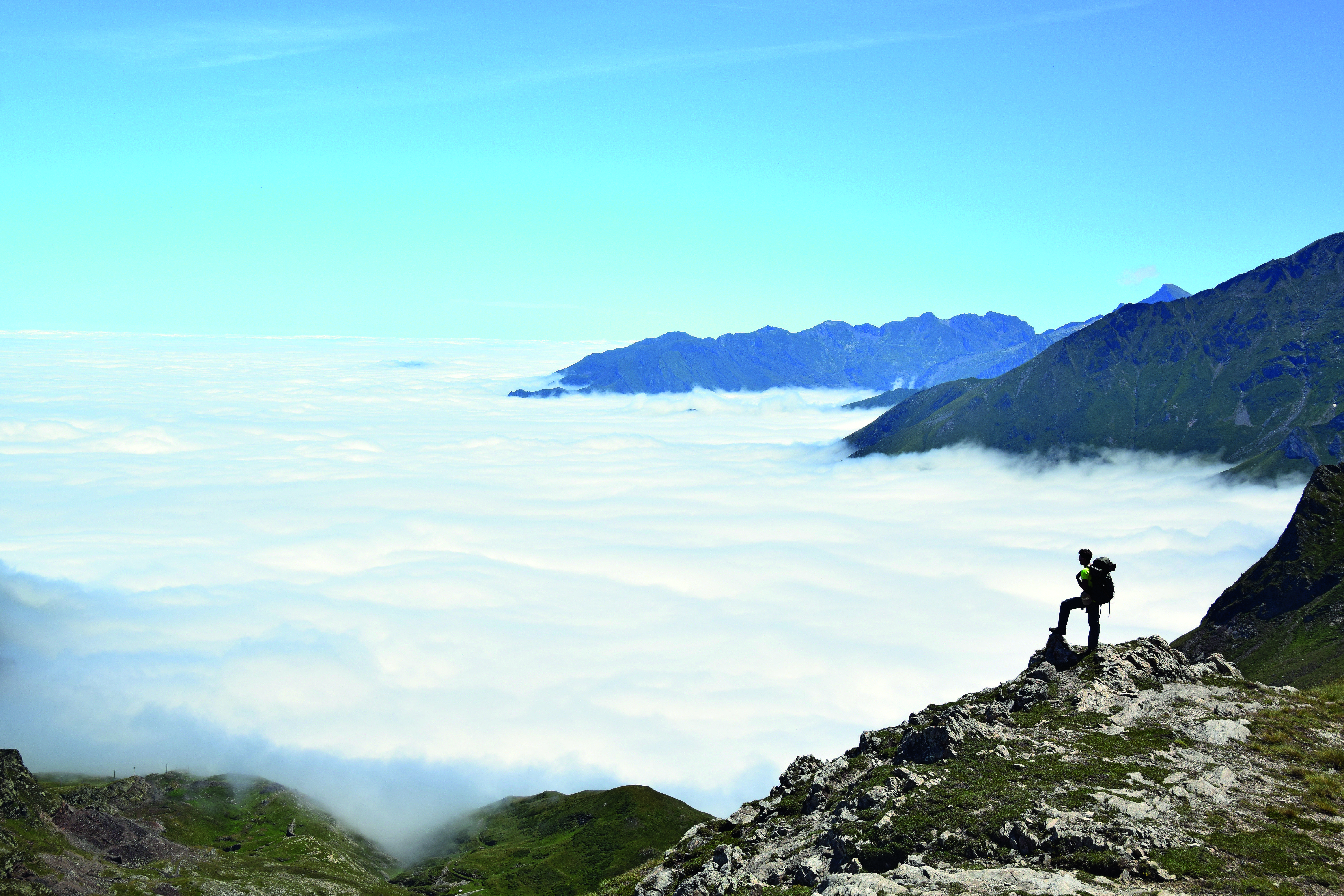 8e Premi del FOTOPORTADA. Pujant al Portilhon d Albi Serra d Araing (l Ariège). FOTO: Carles Claraco Anguera