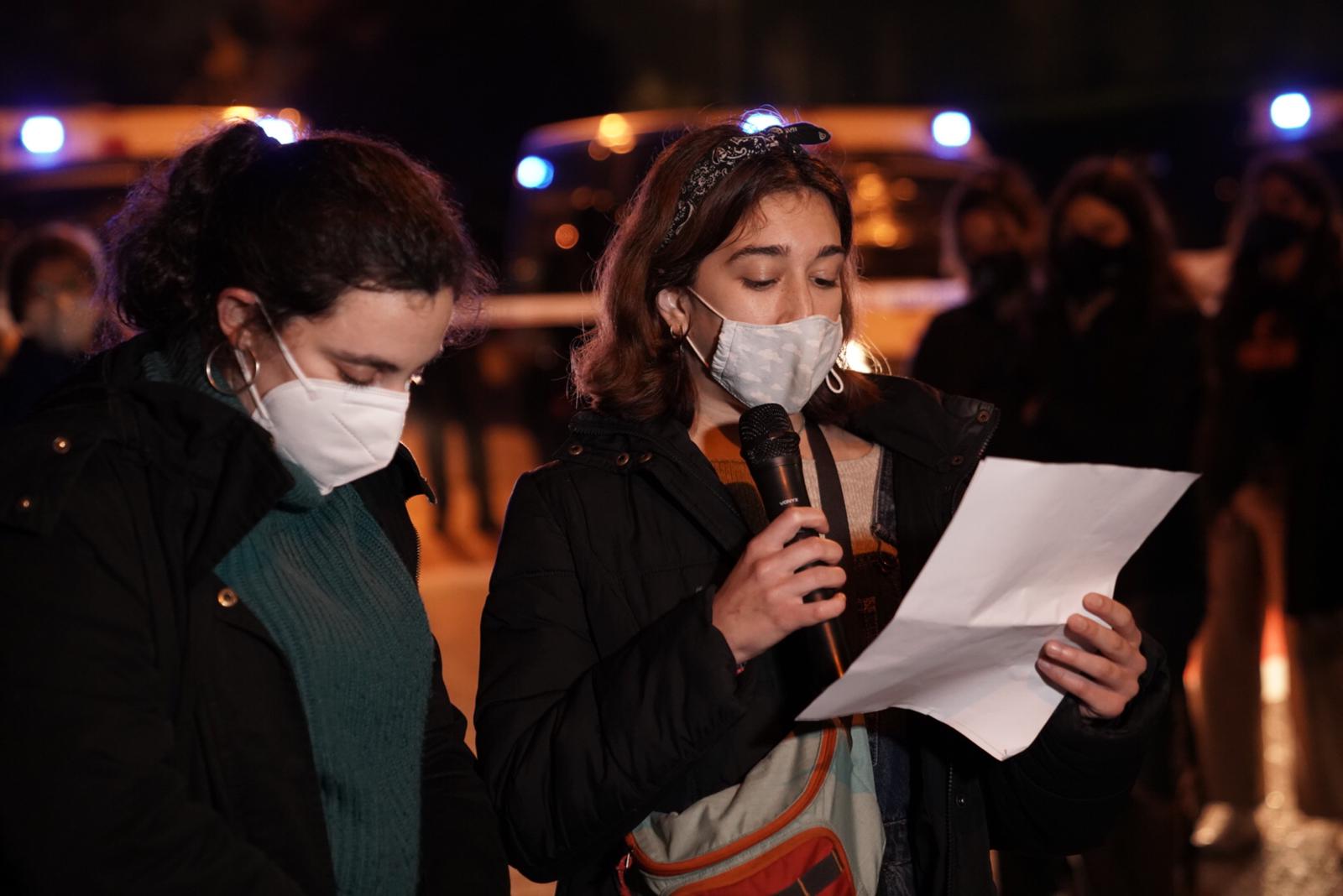 Manifestació contra "la brutalitat policial" a Sant Cugat. FOTO: Mariana Castel