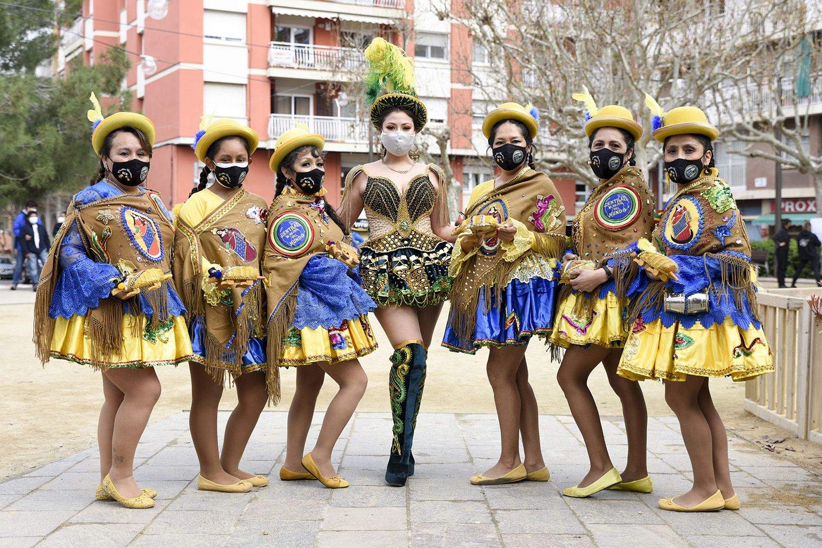 Taller de danses Bolivianes amb l'Associació folklòrica i cultural caporales La Fraternidad. Comitè 8M Sant Cugat. Foto: Bernat Millet