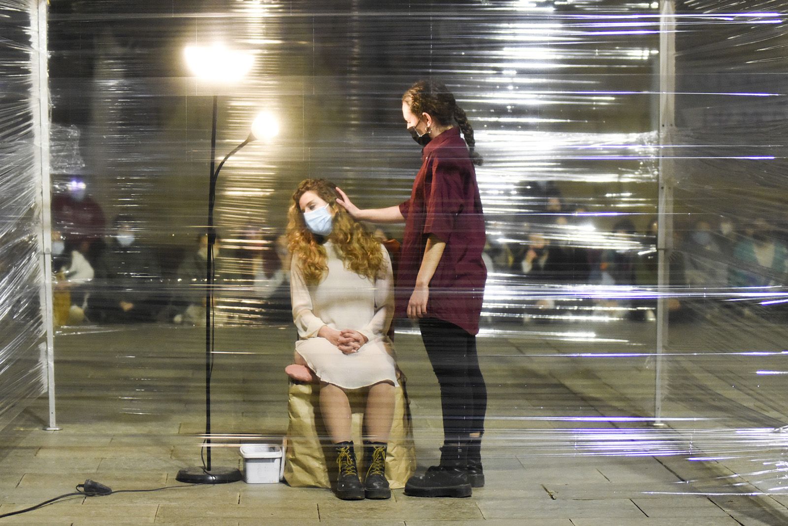 Performance 8M. Foto: Bernat Millet.