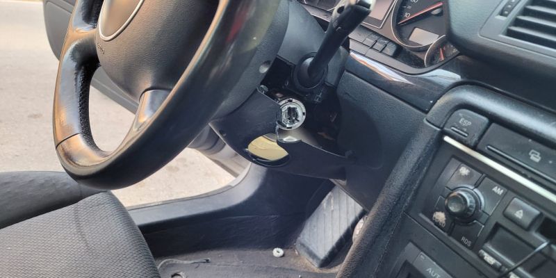 Un dels cotxes que van intentar robar fa uns dies FOTO: Cedida