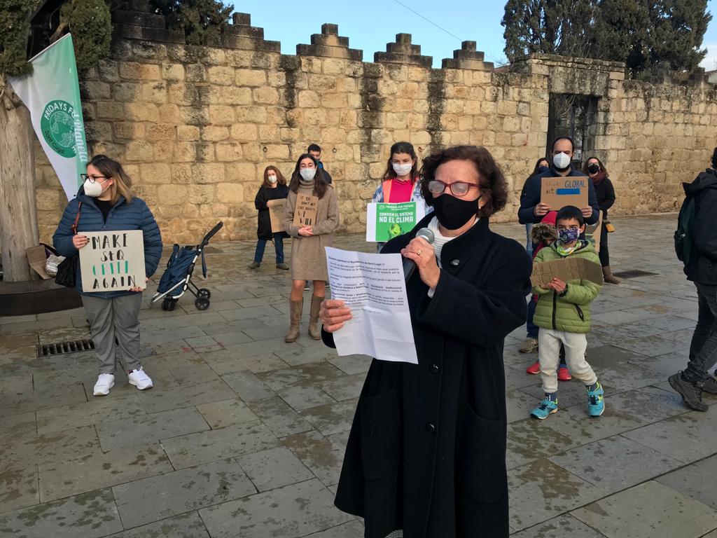 Lectura d'un manifest de SOS Bosc Volpelleres. FOTO: Ferran Mitjà