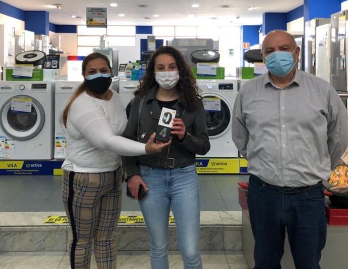 Maria Sallent és la guanyadora de la polsera intel·ligent, sortejada a l'Instagram de Vila Activa Sant Cugat. FOTO: Cedida