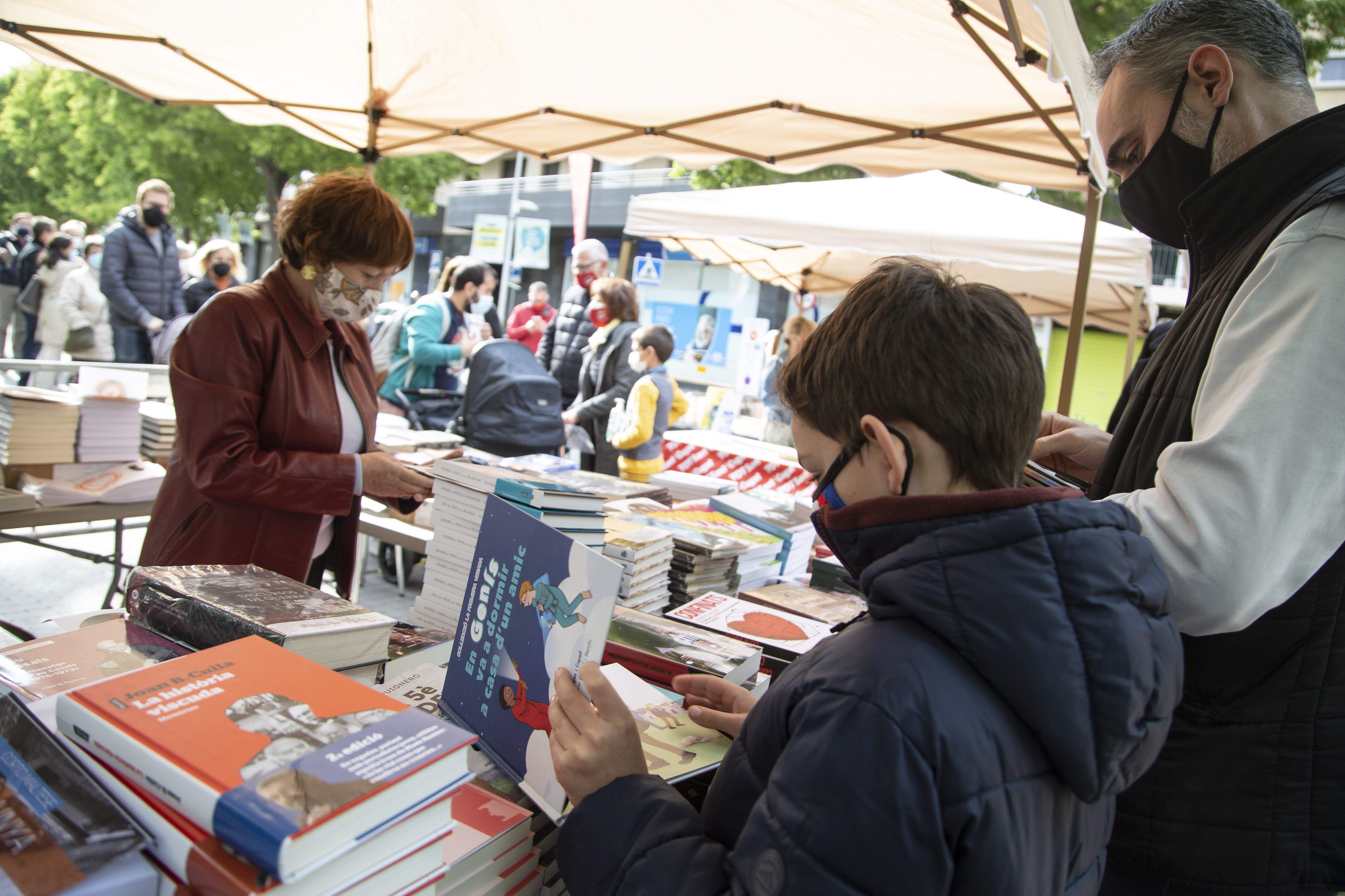 El TOT Sant Cugat ha organitzat la 8a Taula d'Escriptors. FOTO: Àngel Bravo