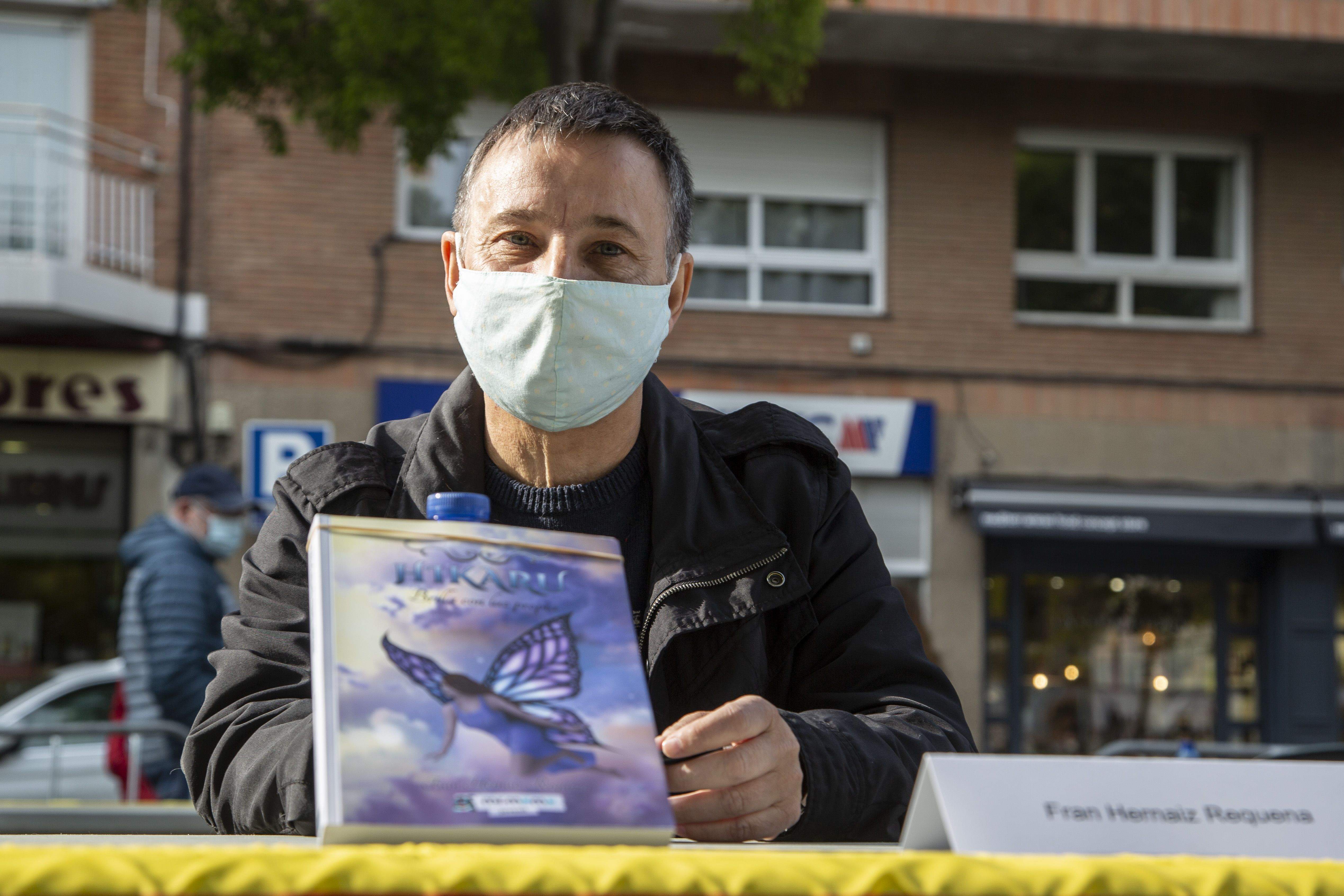 A la Taula d'Escriptors d'enguany han participat més de seixanta autors locals. FOTO: Àngel Bravo