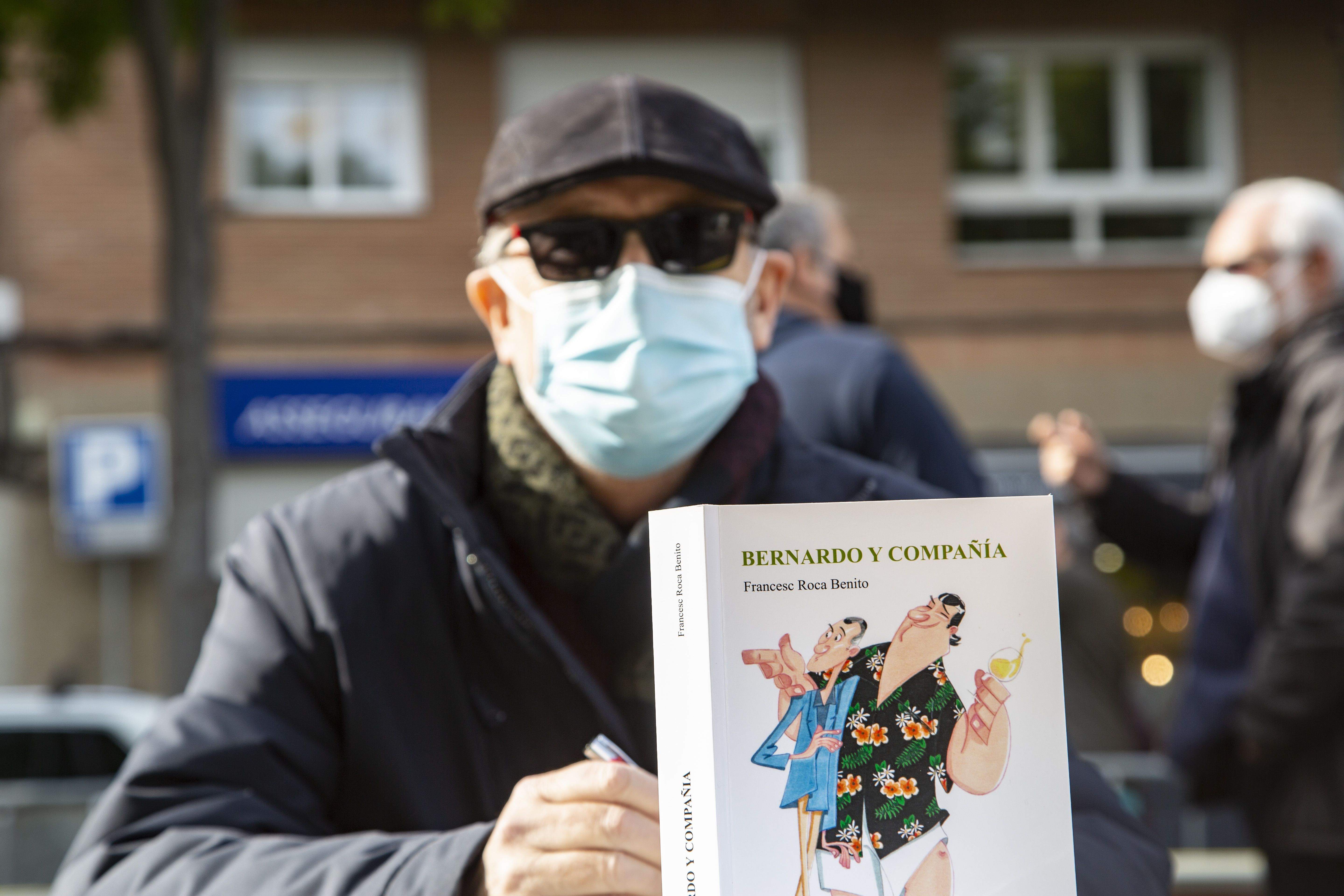 A la Taula d'Escriptors d'enguany han participat més de seixanta autors locals. FOTO: Àngel Bravo