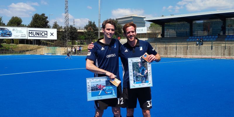 Reconeixement a Frank di Mercurio i Oriol Malgosa, que no continuaran la propera temporada al Junior FC. FOTO: Amit Gayà.