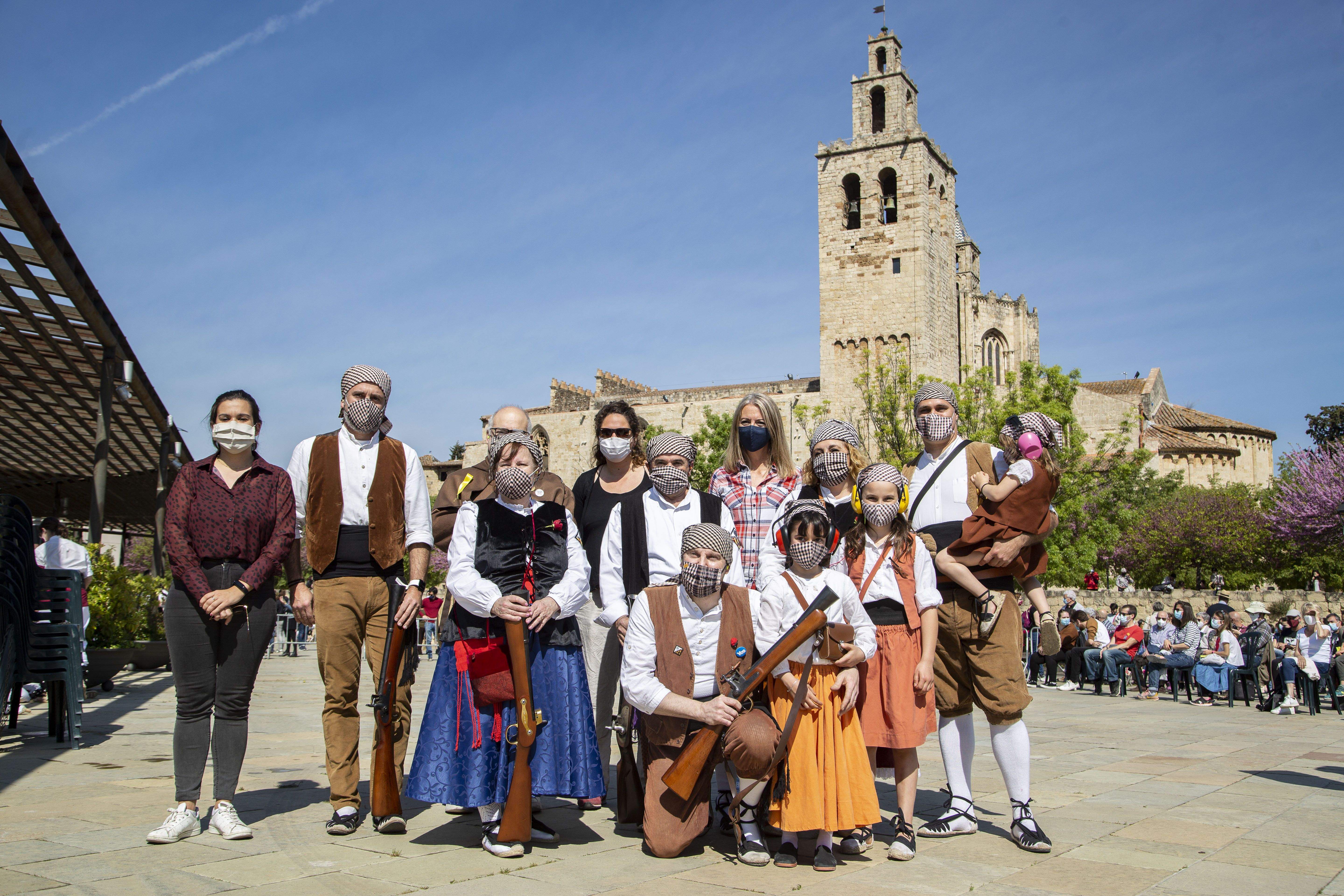 La cultura popular surt al carrer per Sant Jordi. FOTO: Àngel Bravo